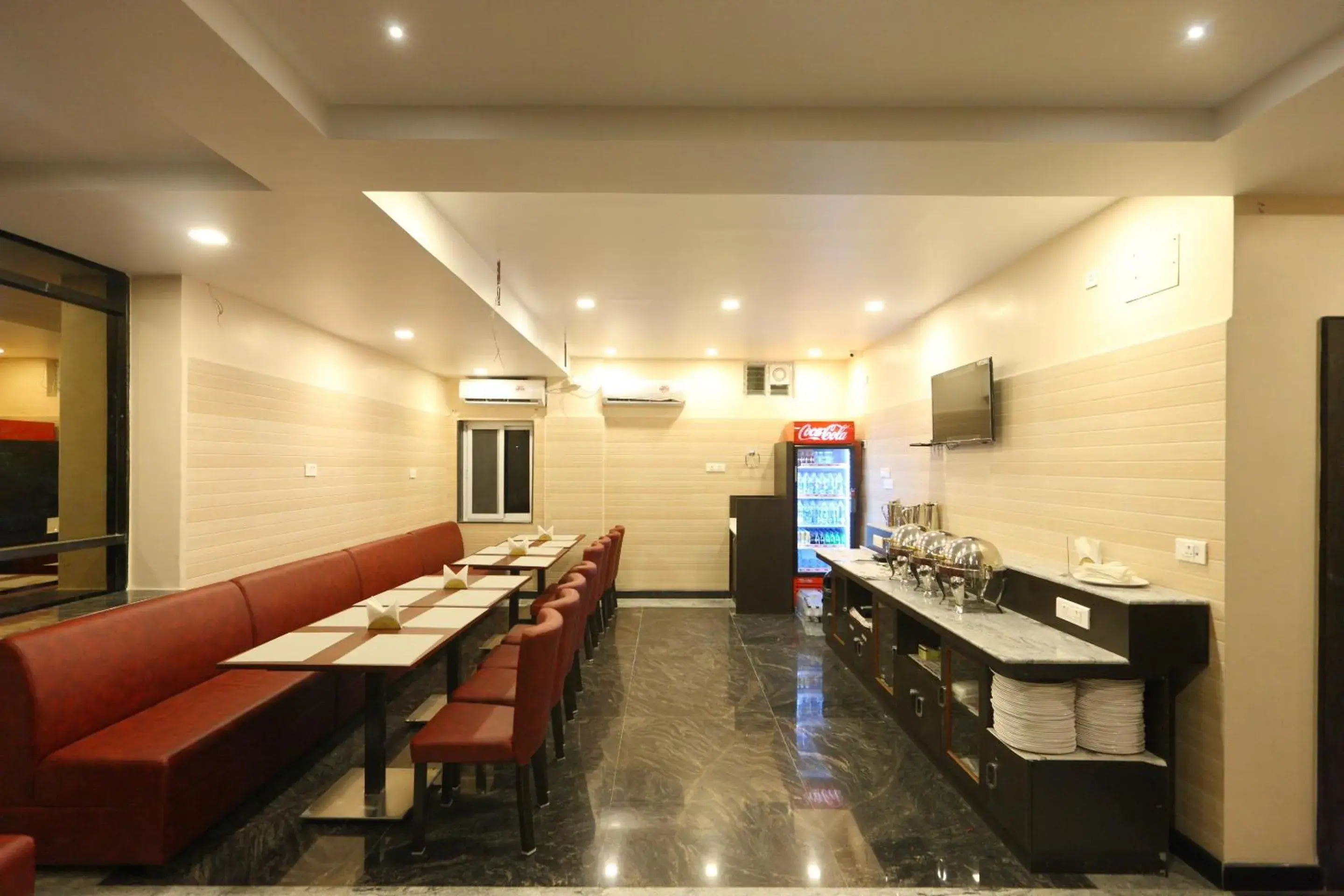 Restaurant/places to eat in Hotel Ramcharan Residency, Tirupati Restaurant/places to eat in Hotel Ramcharan Residency, Tirupati