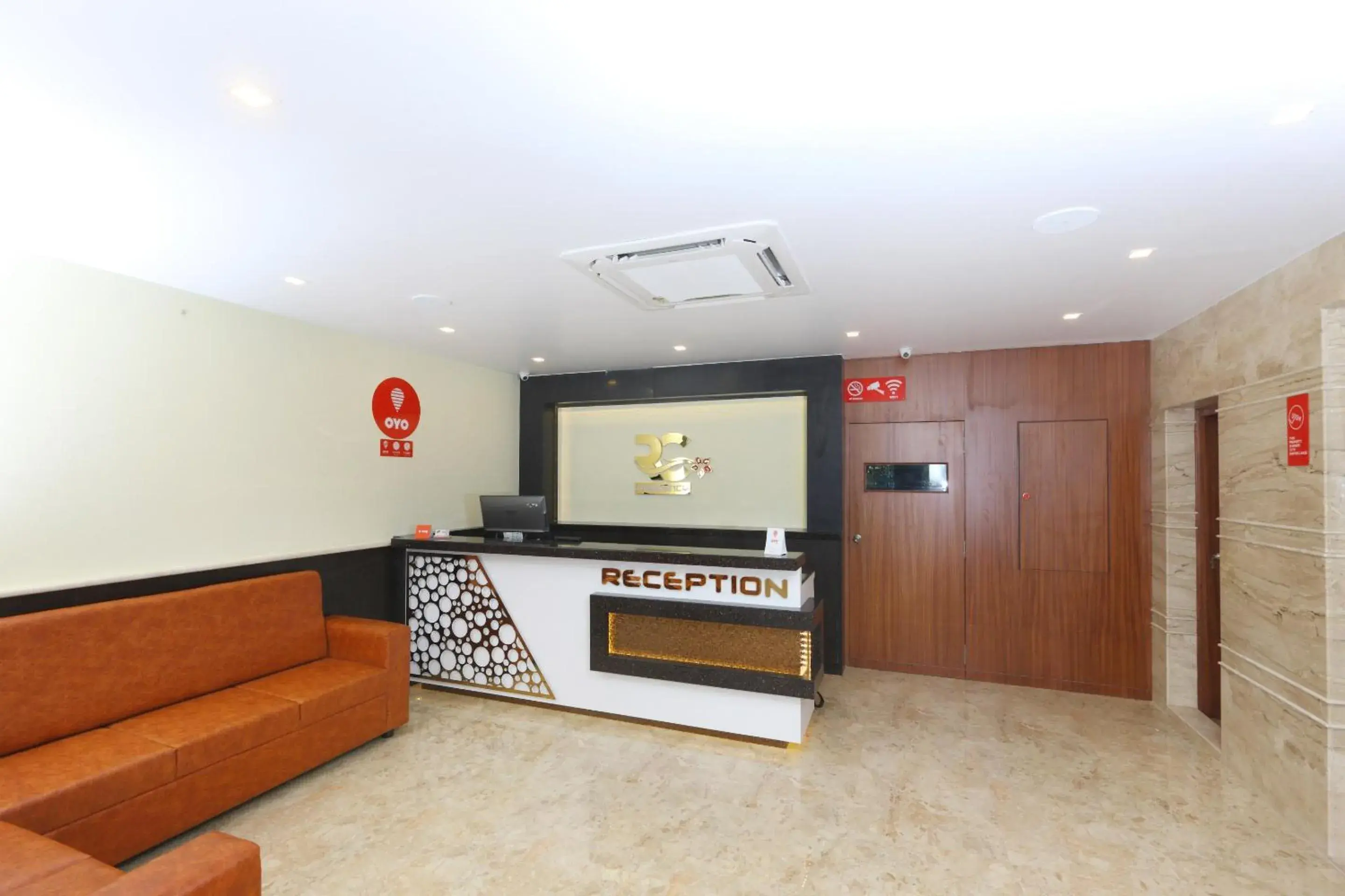Lobby or reception in Hotel Ramcharan Residency, Tirupati Lobby or reception in Hotel Ramcharan Residency, Tirupati