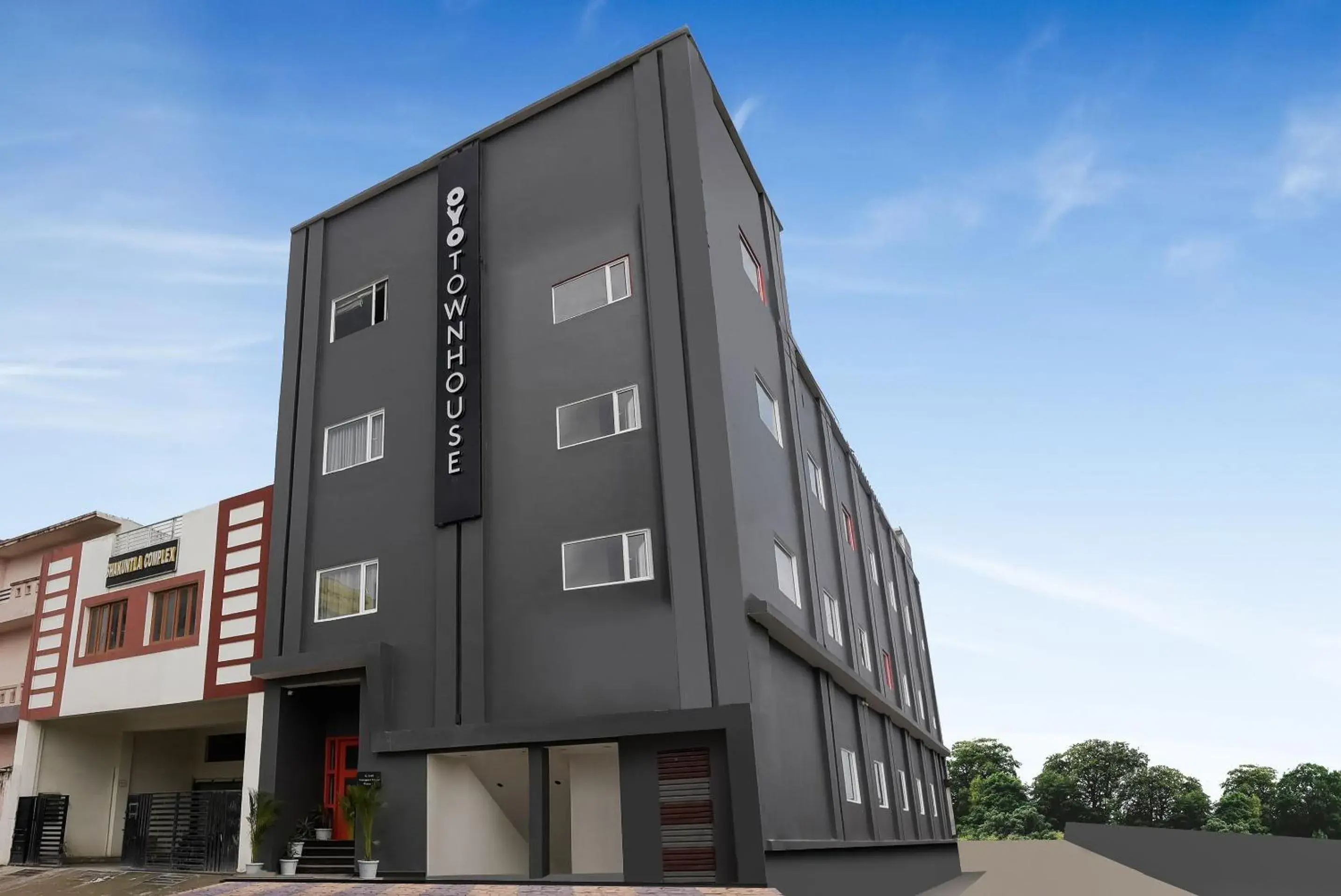 Facade/entrance in Townhouse The Awadh Airport Facade/entrance in Townhouse The Awadh Airport