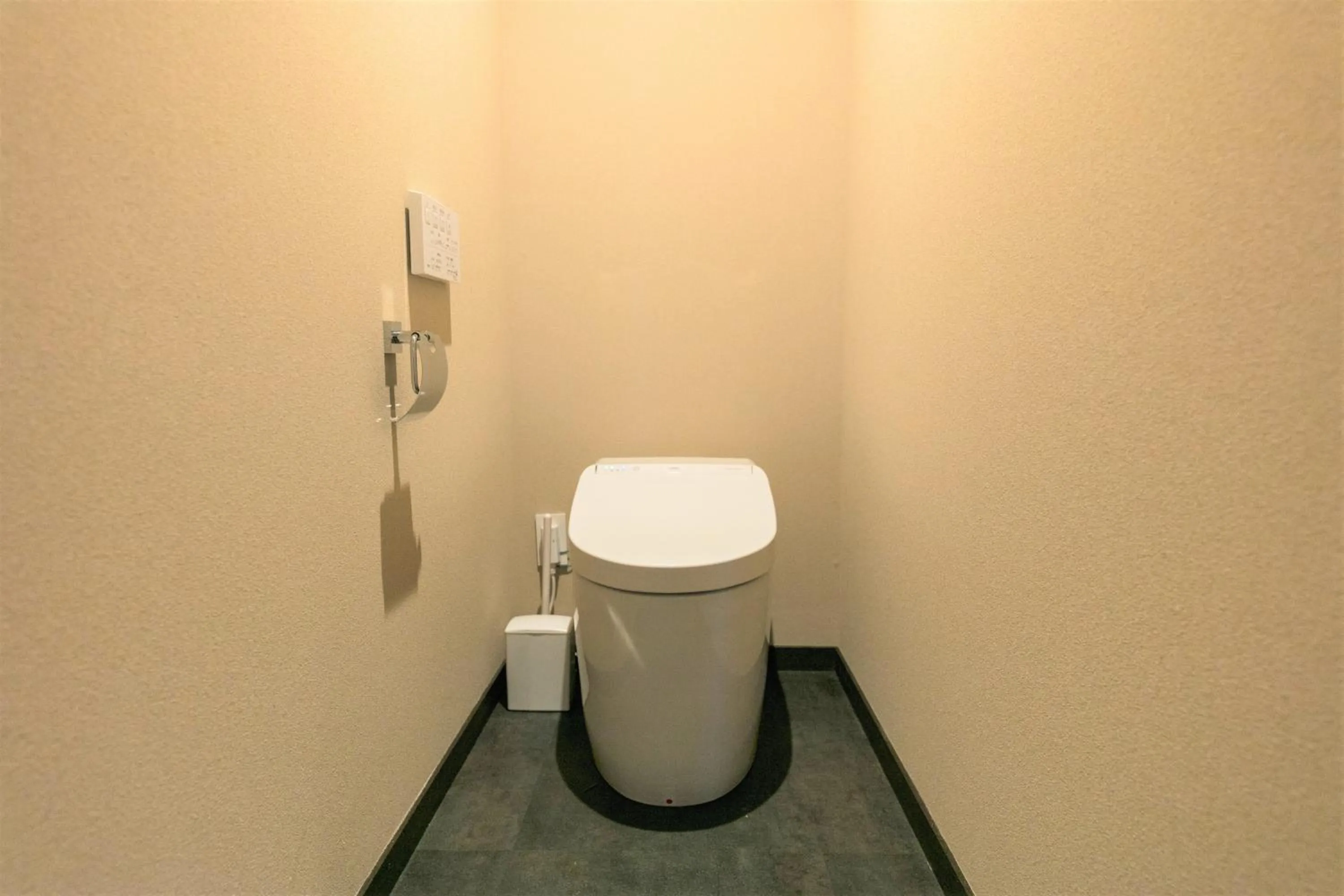 Toilet in MUSUBI HOTEL MACHIYA Naraya-machi 2