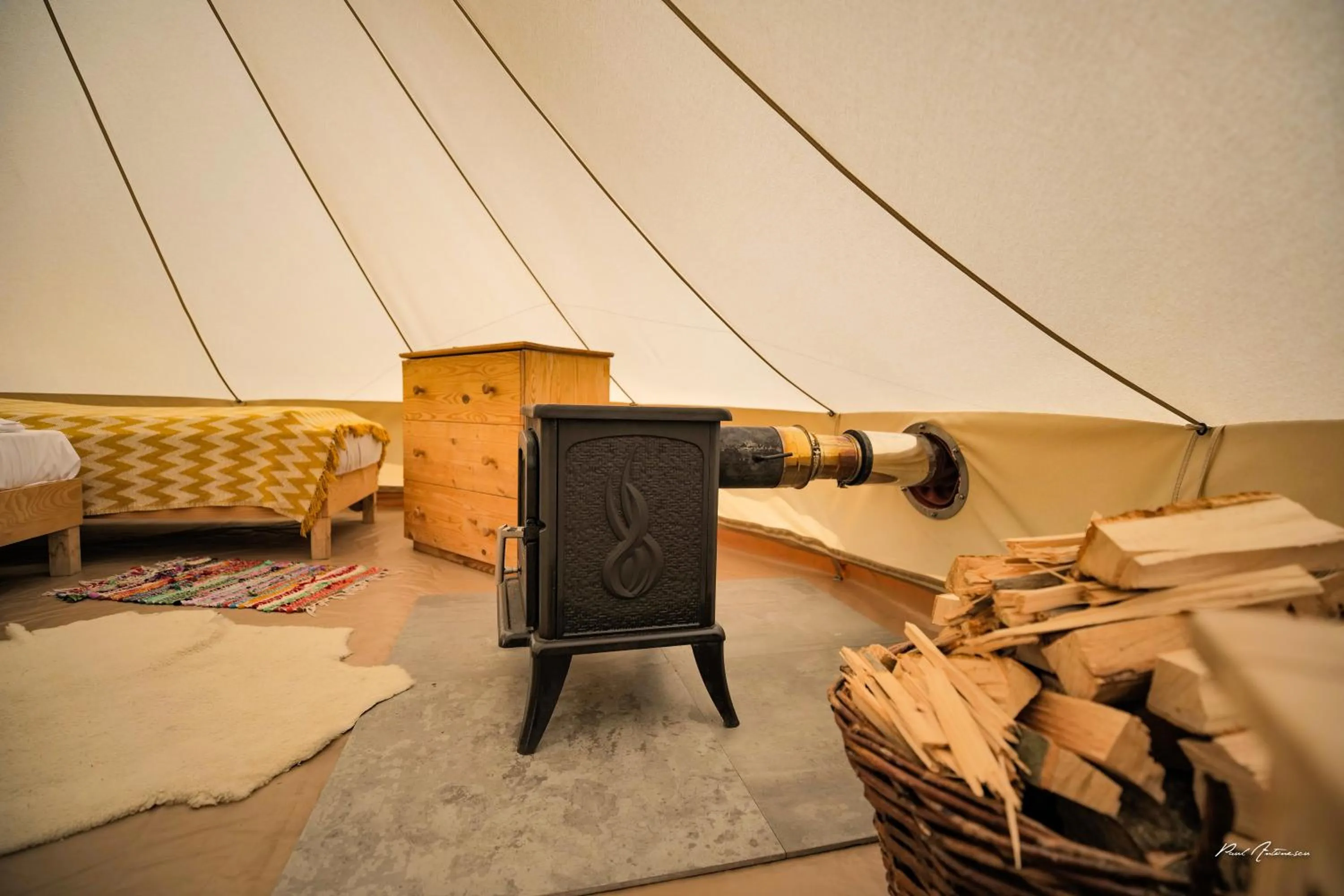 Bed in Ursa Mica Glamping Resort