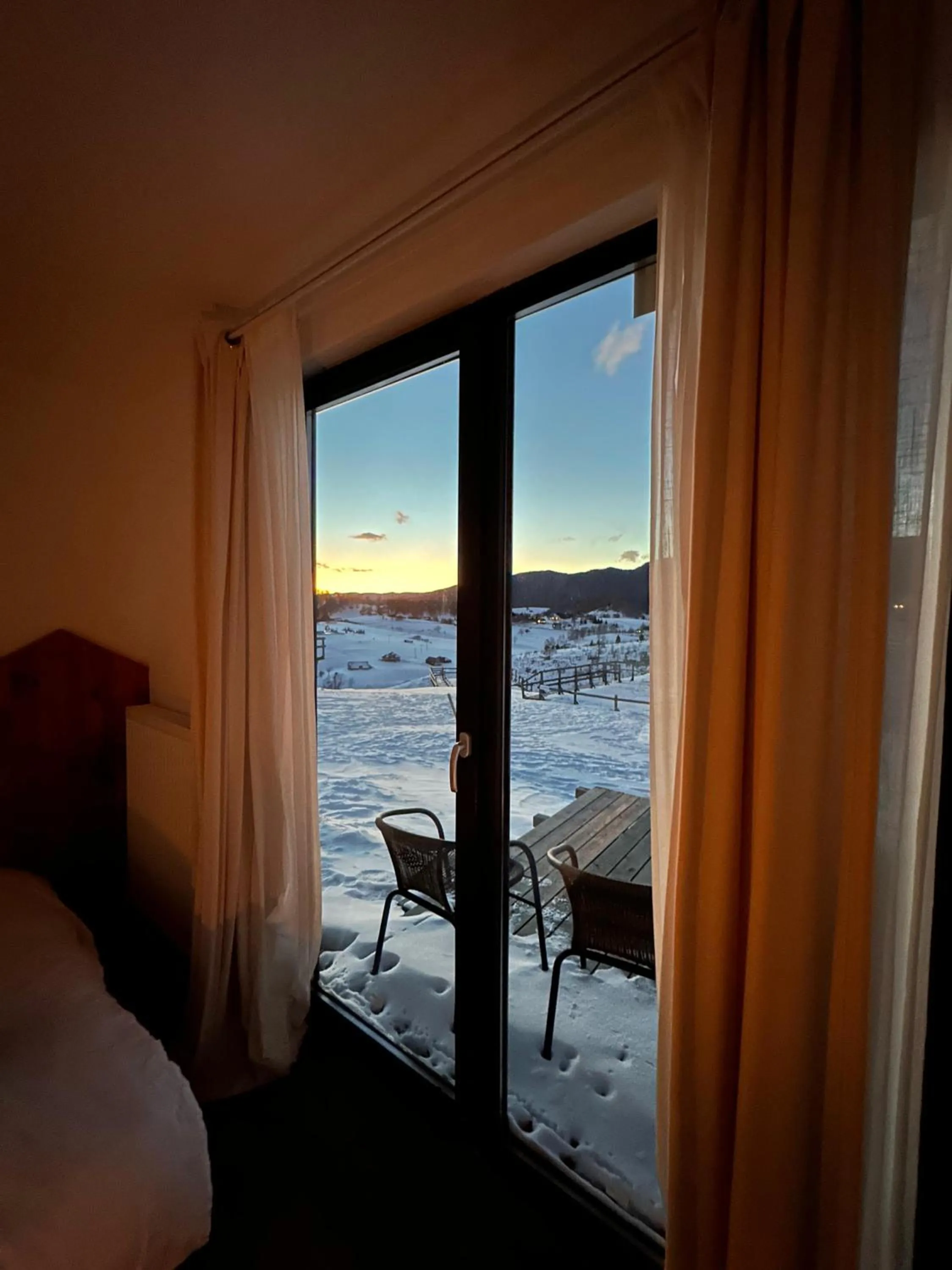 Winter, Bed in Ursa Mica Glamping Resort