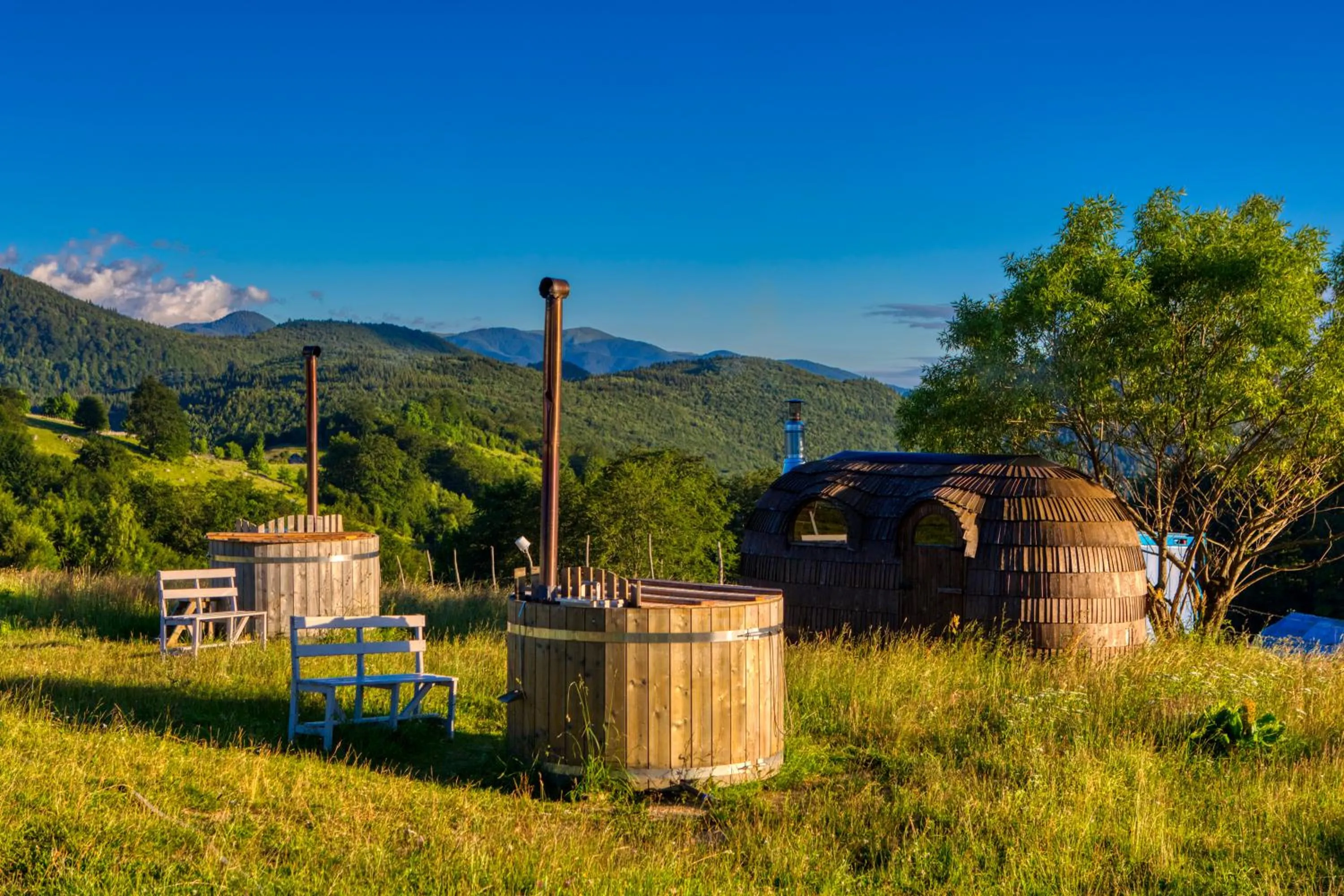 Day in Ursa Mica Glamping Resort