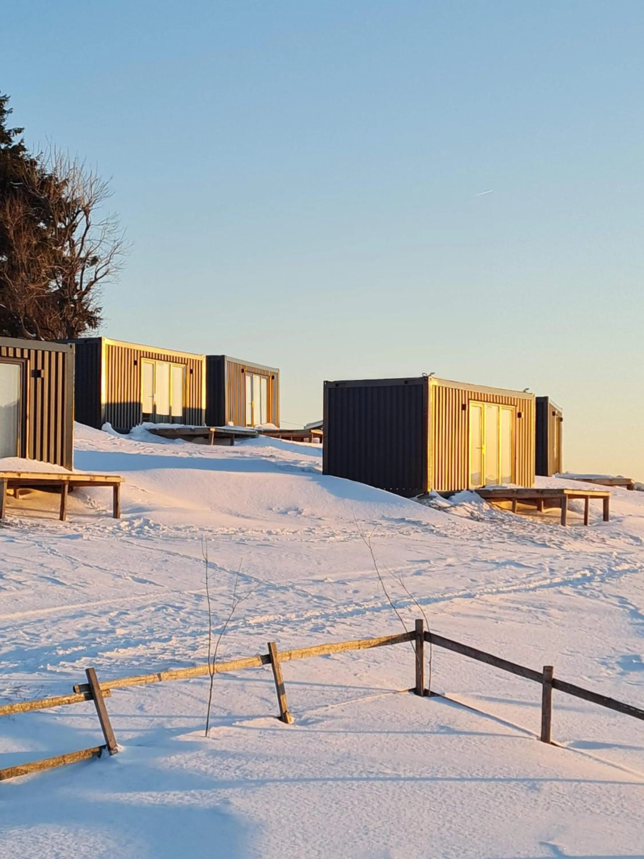 Day in Ursa Mica Glamping Resort