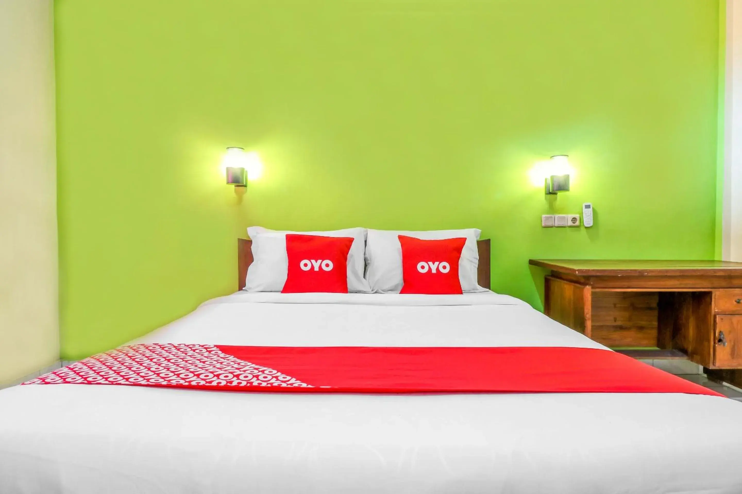 Bedroom, Bed in Hotel O Nan Berlian Inn Bedroom, Bed in Hotel O Nan Berlian Inn