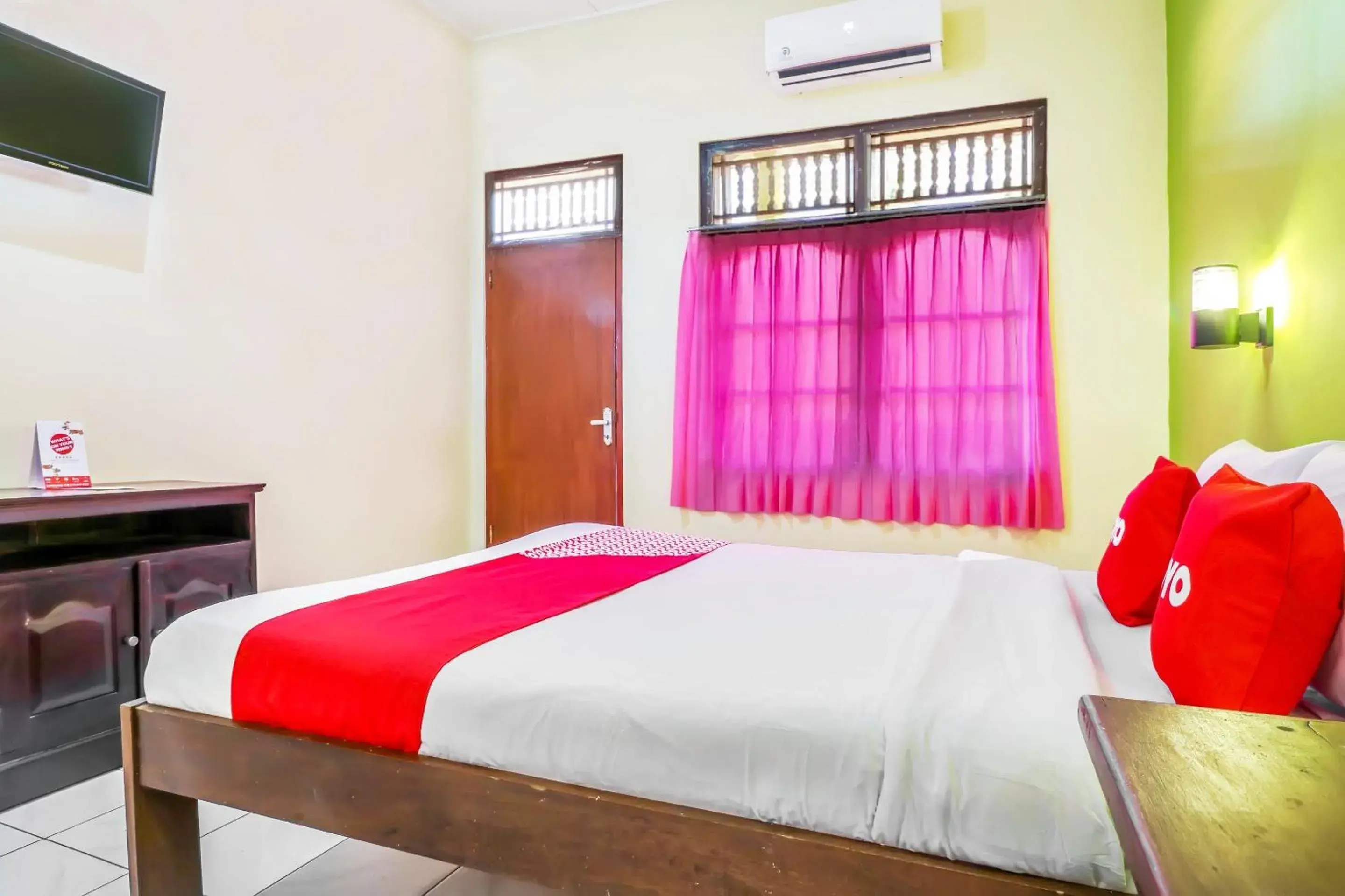 Bedroom, Bed in Hotel O Nan Berlian Inn Bedroom, Bed in Hotel O Nan Berlian Inn