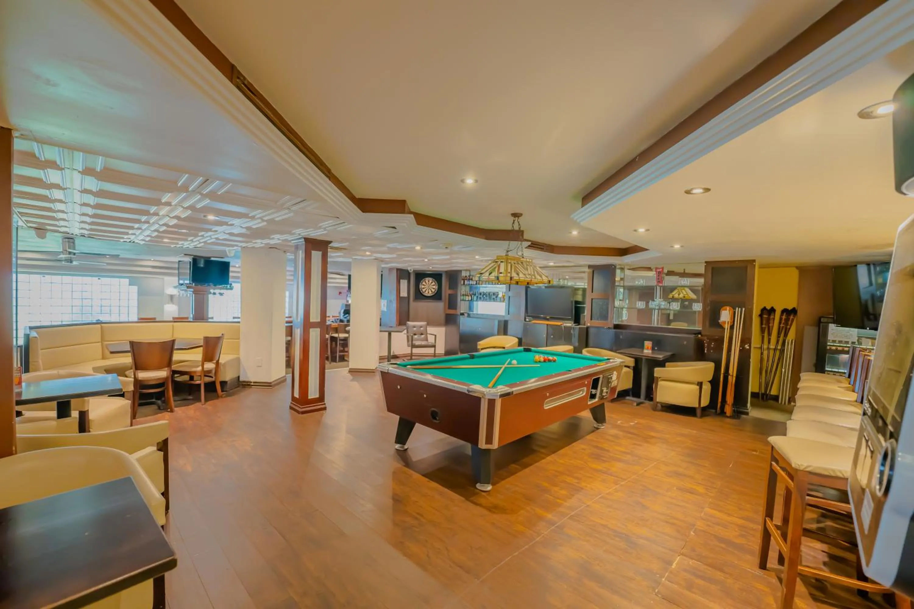 Communal lounge/ TV room in Boca Plaza