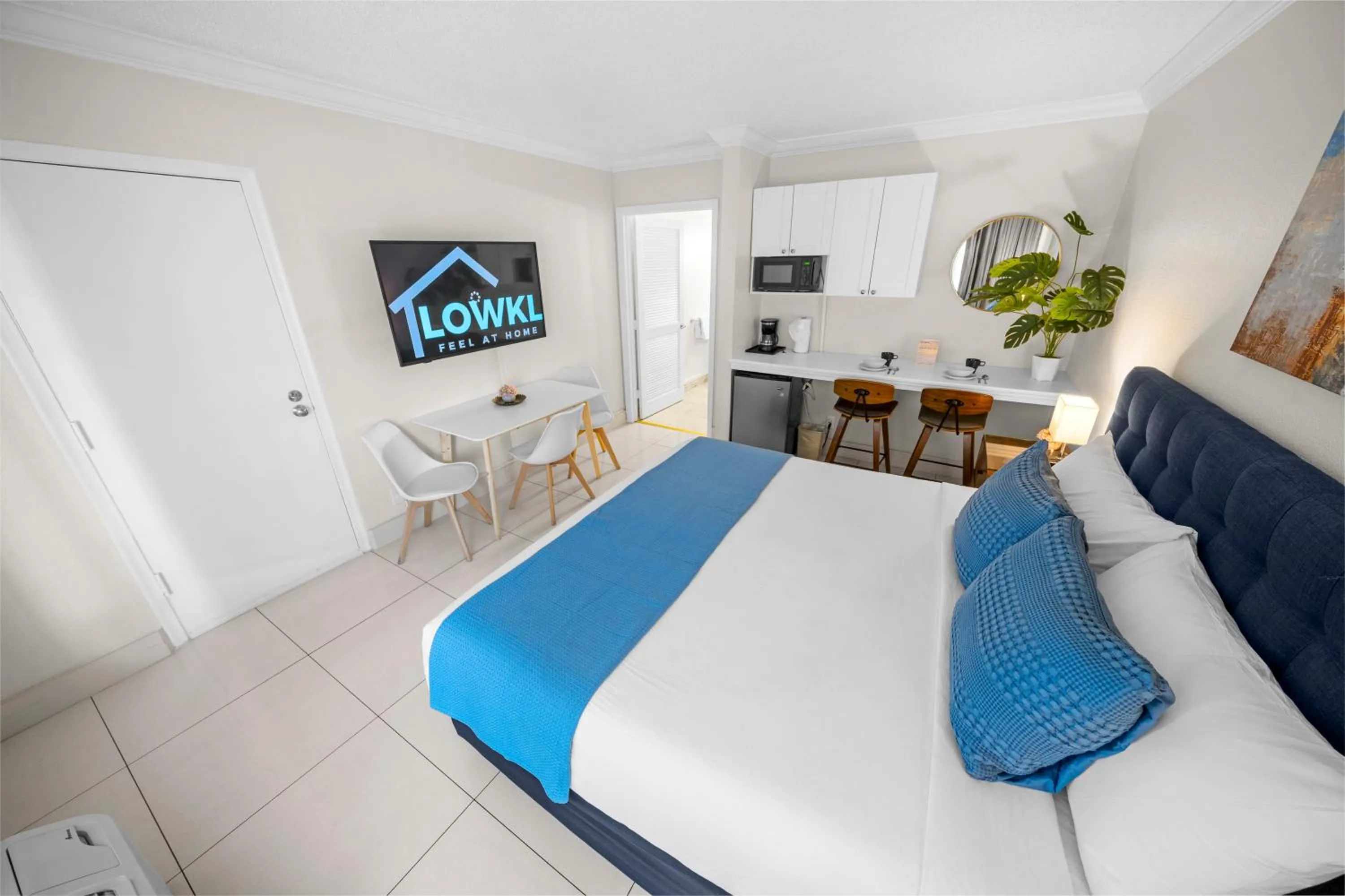 Bedroom, Bed in Boca Plaza