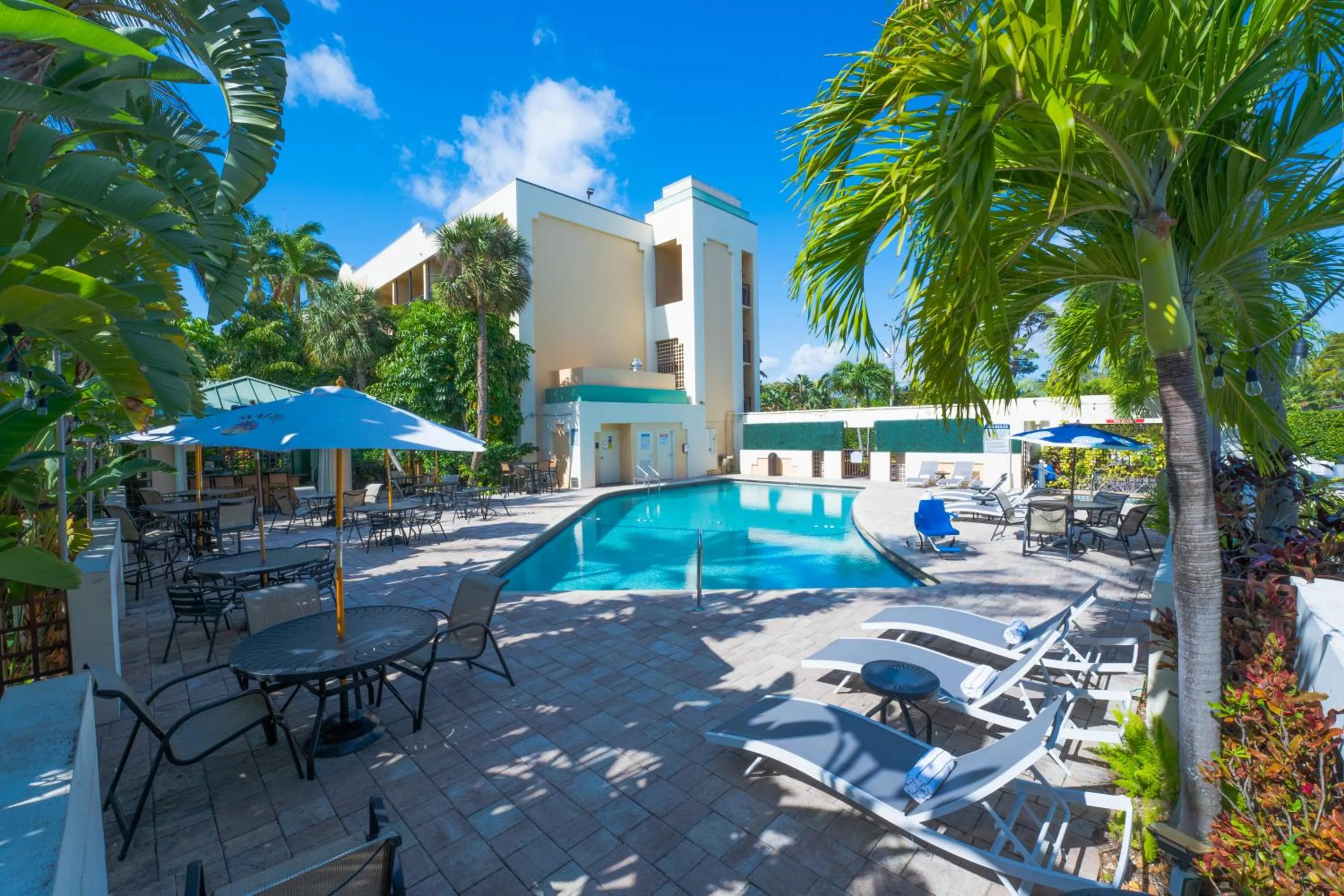 Pool view in Boca Plaza