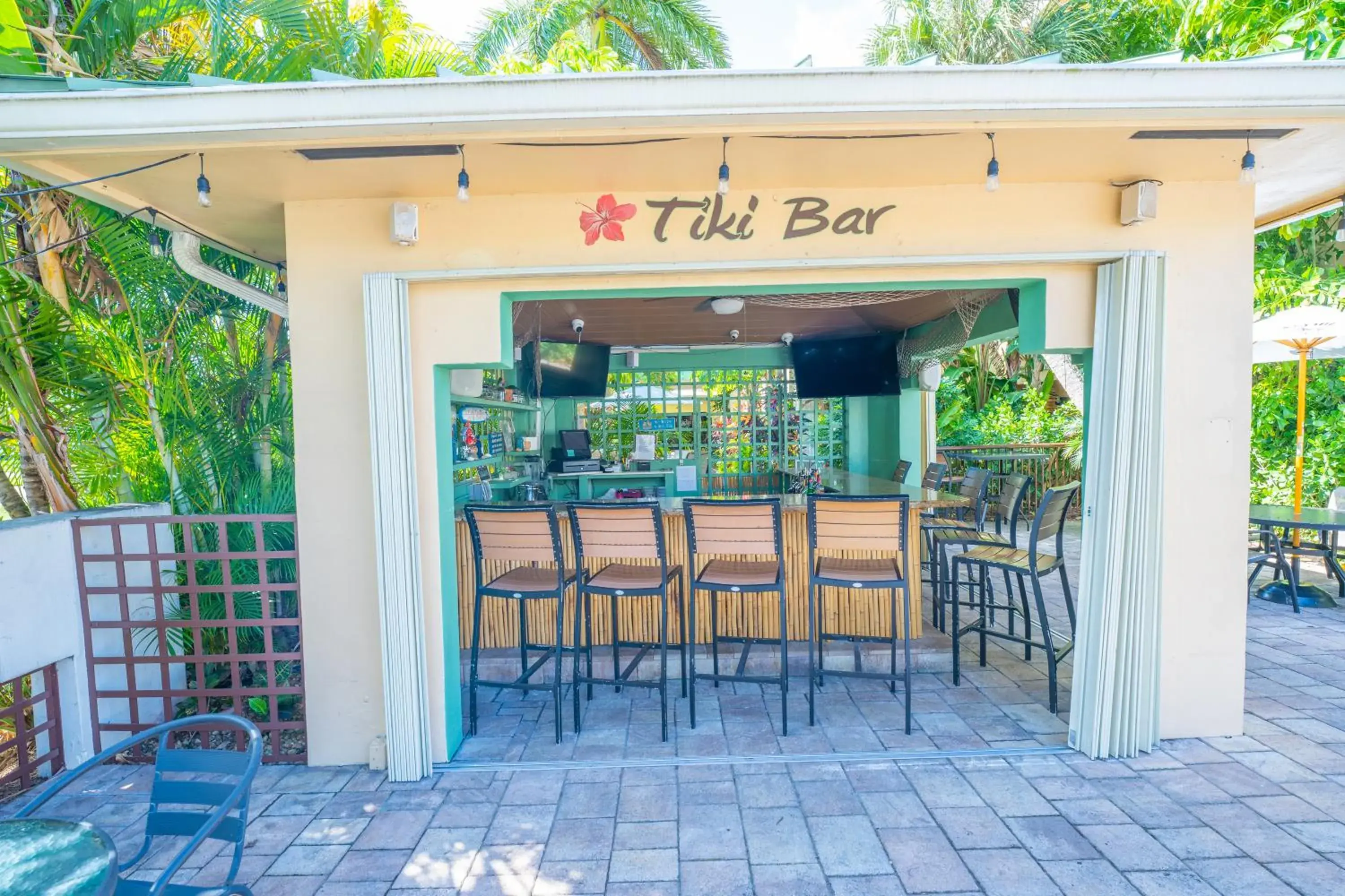 Restaurant/places to eat in Boca Plaza Restaurant/places to eat in Boca Plaza