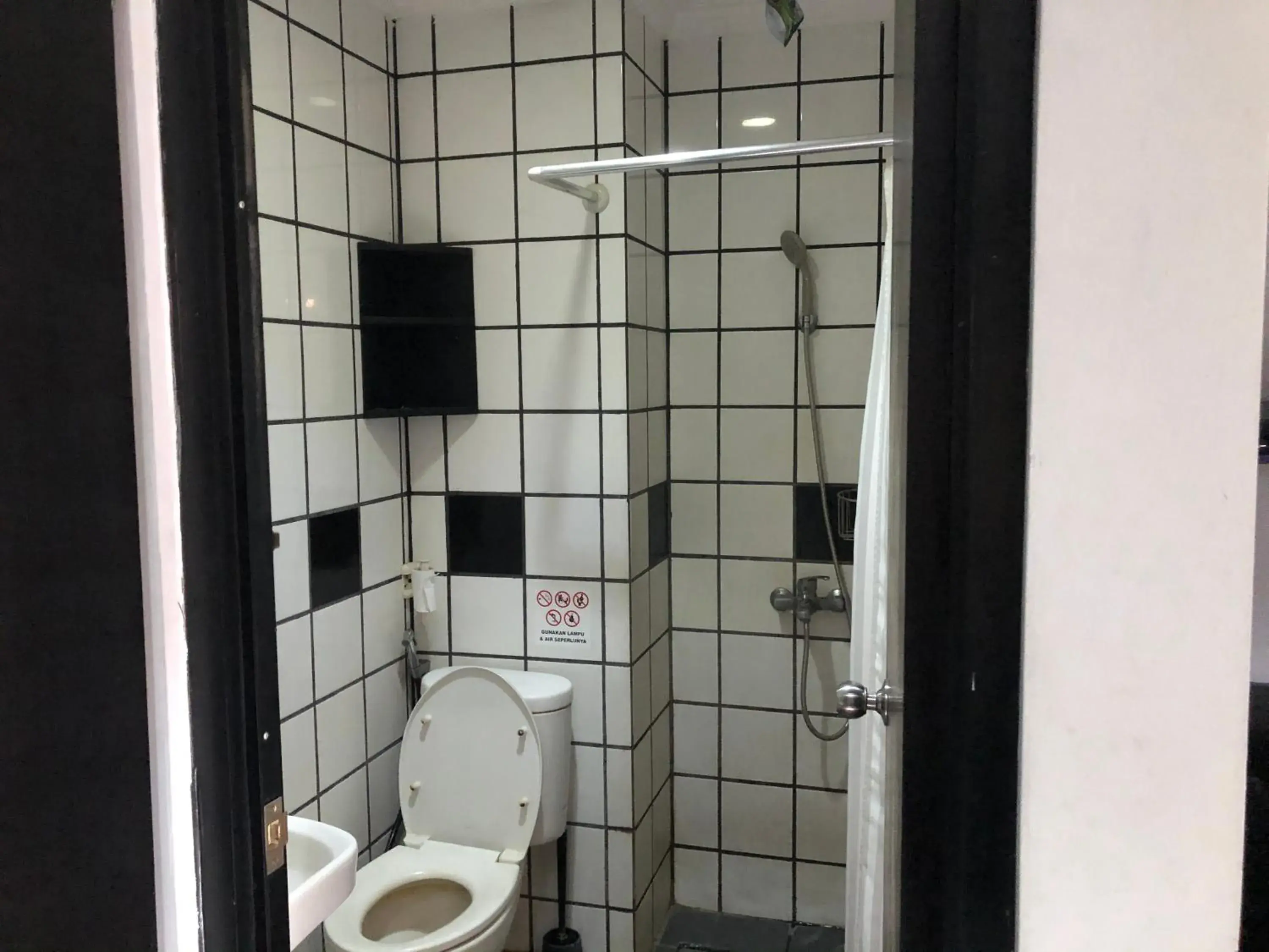 Double Room in Griya Lebak Bulus Double Room in Griya Lebak Bulus