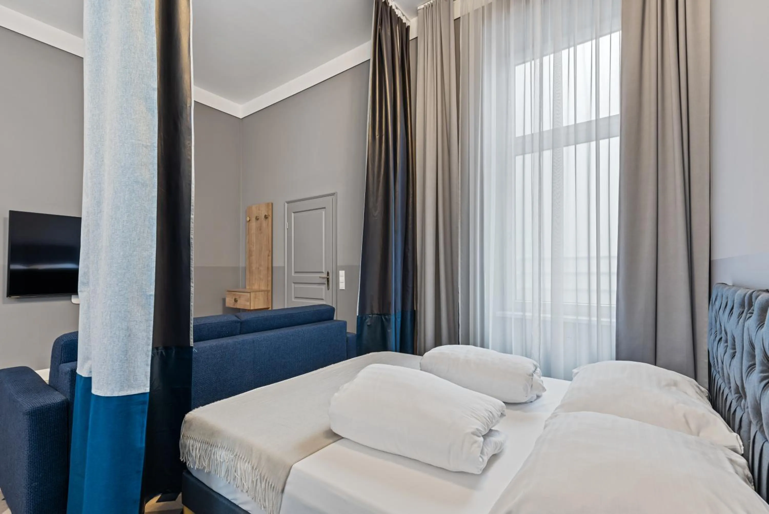 Bedroom, Bed in KH Opera Apartments