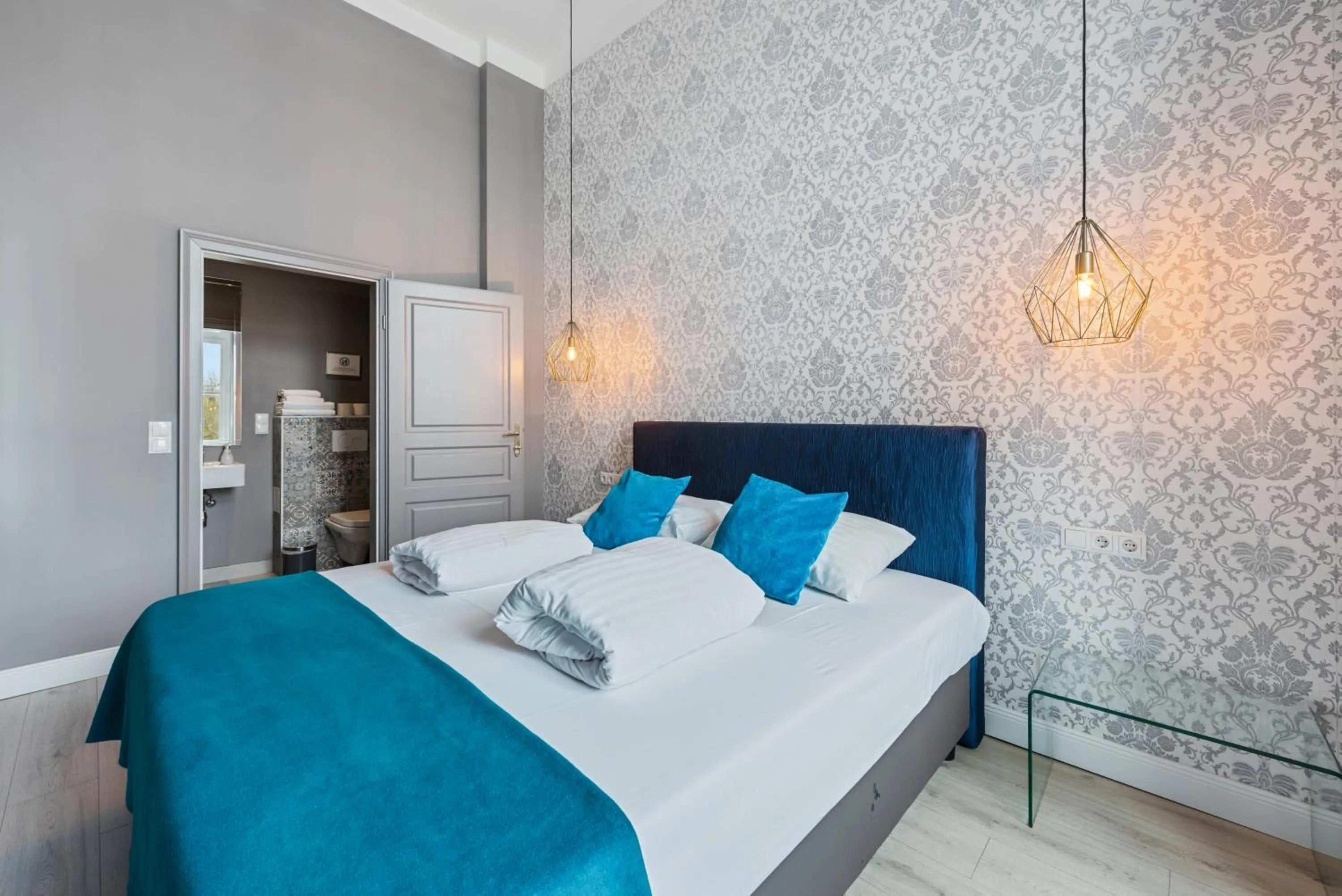 Bedroom, Bed in KH Opera Apartments