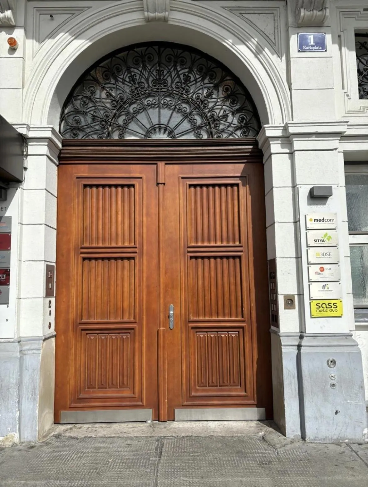 Facade/entrance in KH Opera Apartments