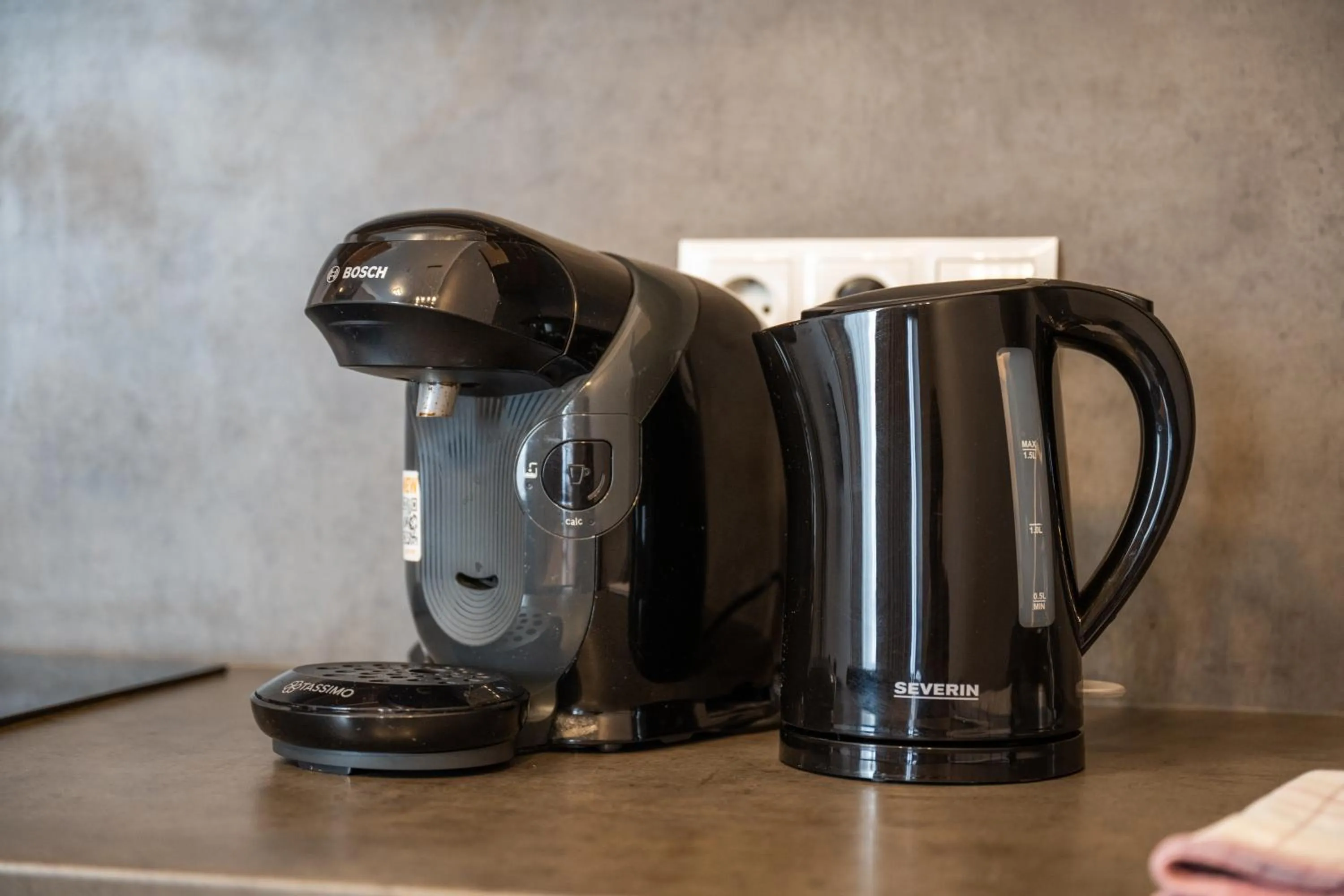 Coffee/tea facilities in KH Opera Apartments