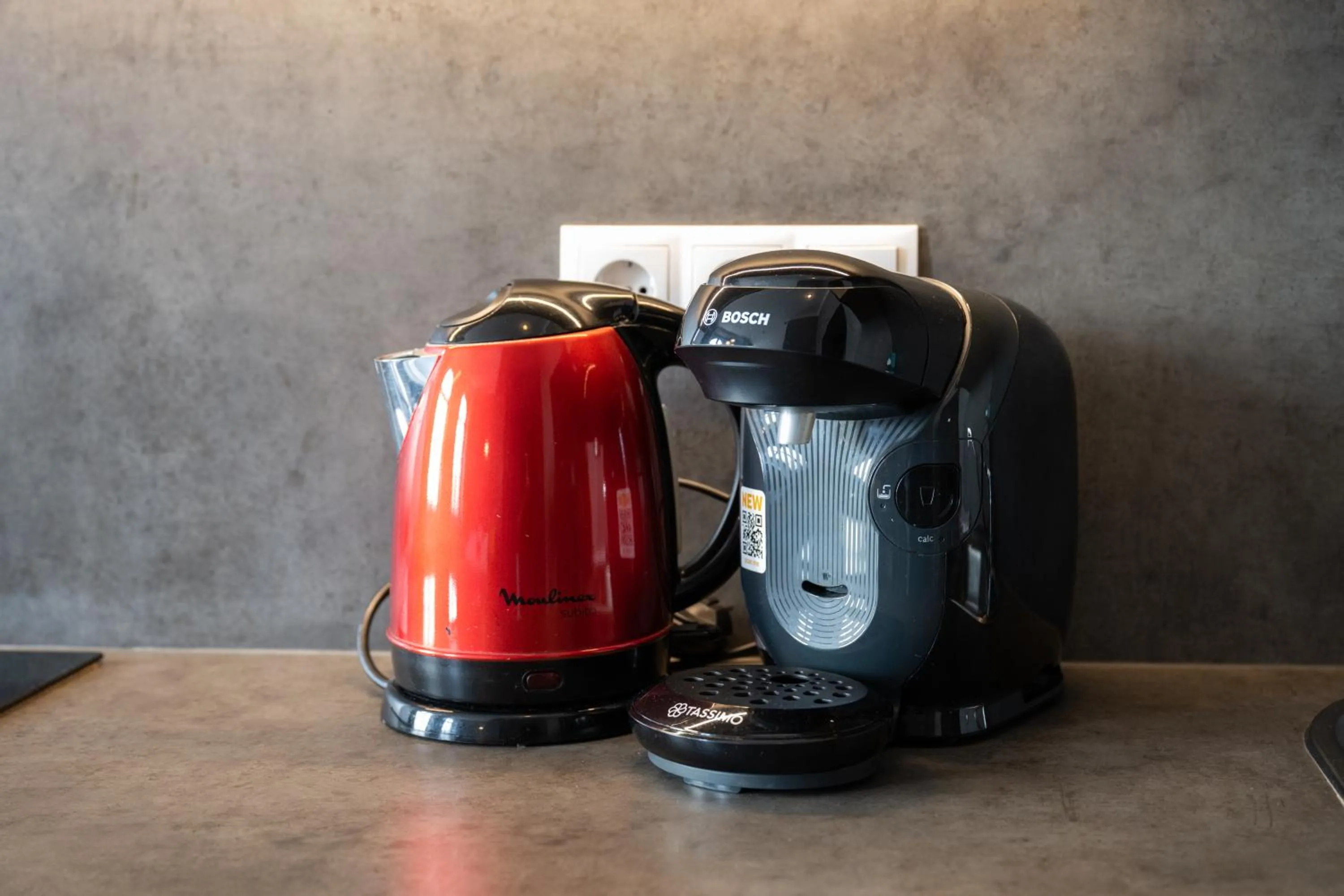 Coffee/tea facilities in KH Opera Apartments