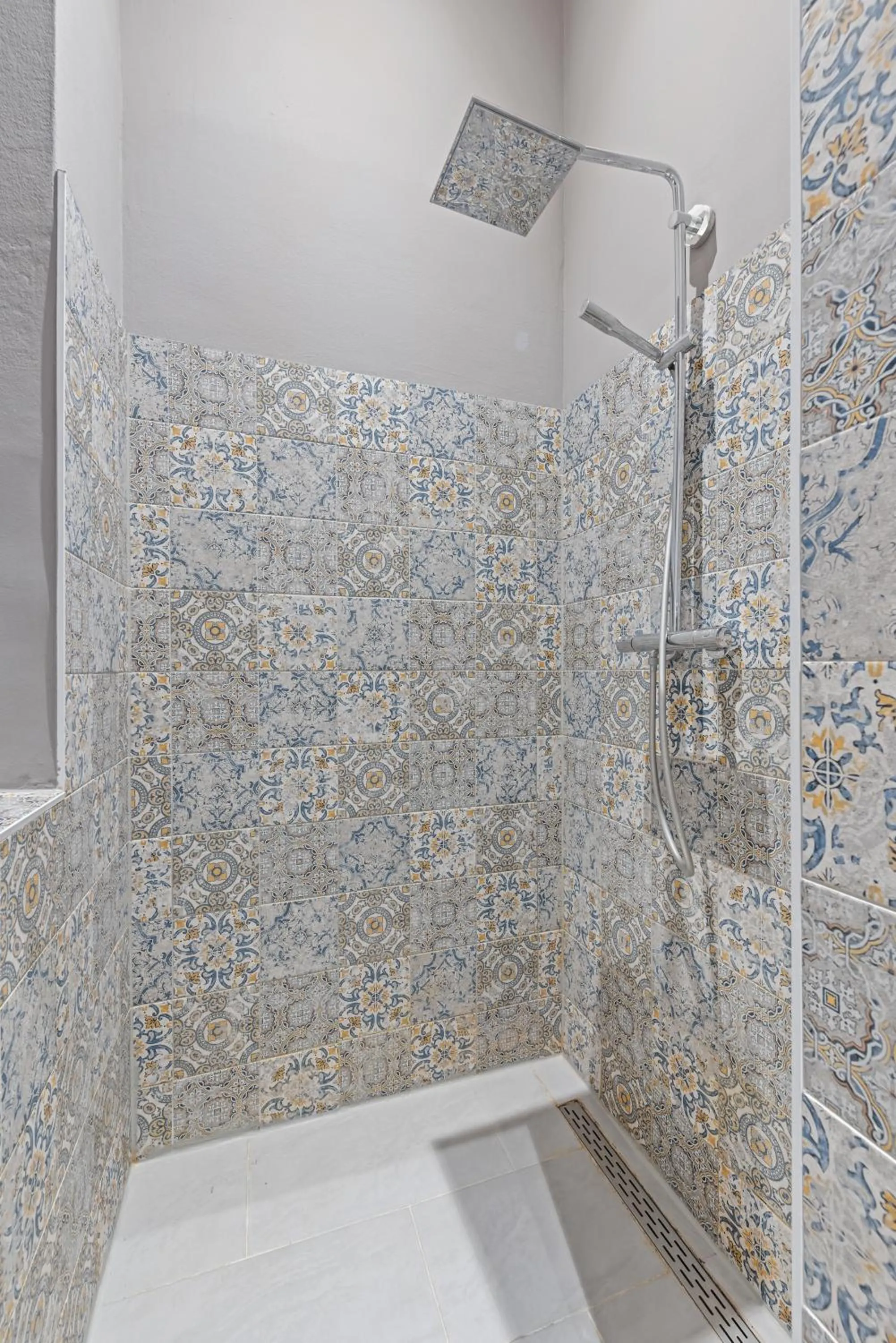 Shower in KH Opera Apartments