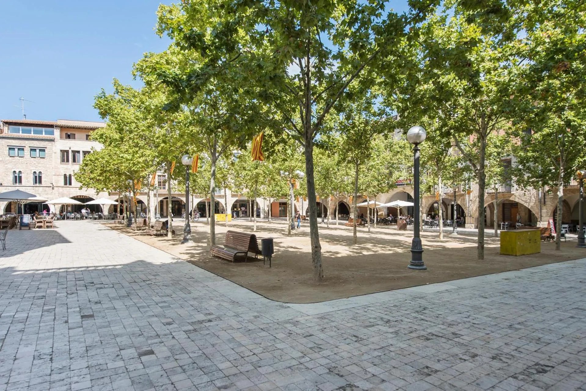 Neighbourhood in Lovely and bright apartment in the heart of Banyoles