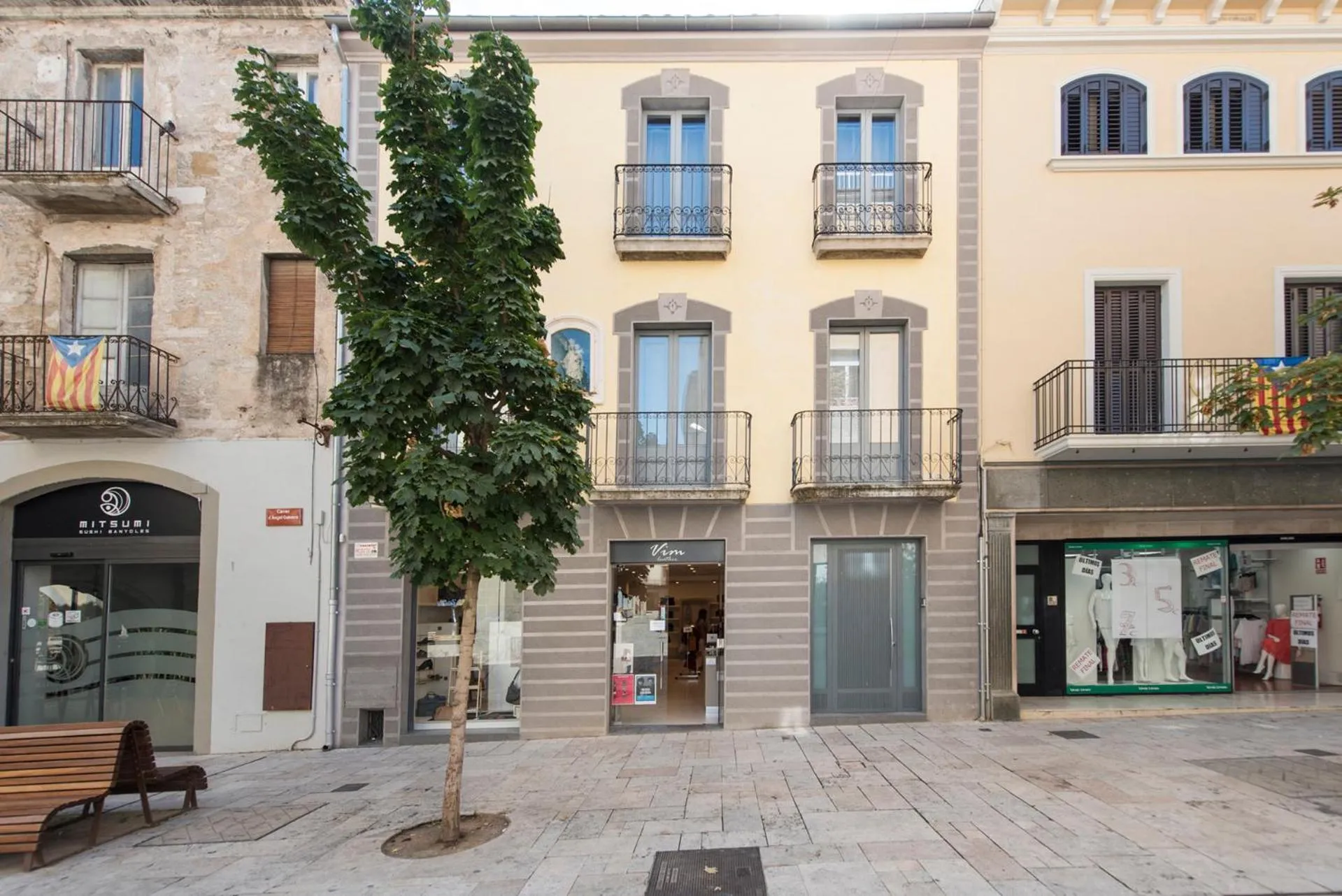 Property building in Lovely and bright apartment in the heart of Banyoles