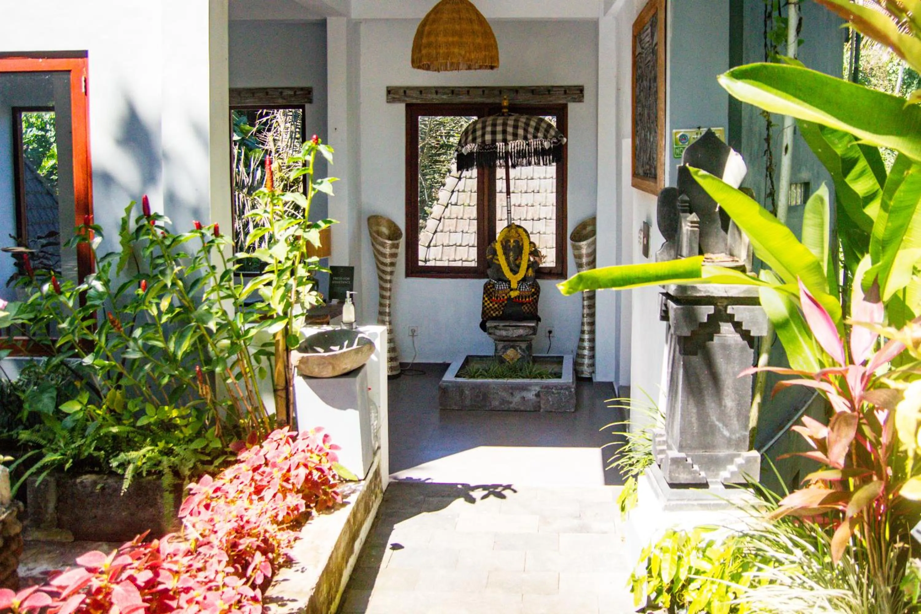 Lobby or reception in Parvati Retreat Villas