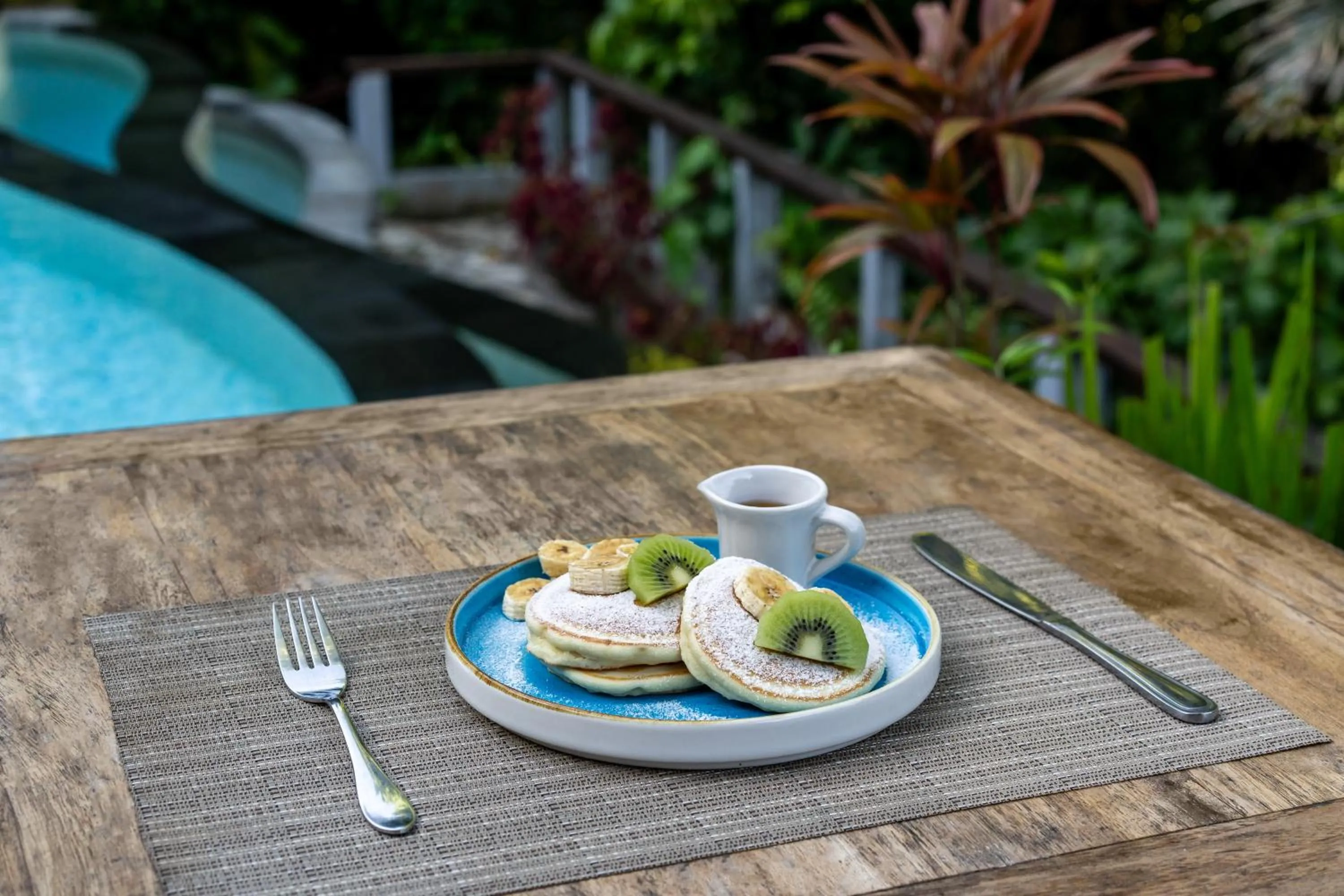 Breakfast in Parvati Retreat Villas