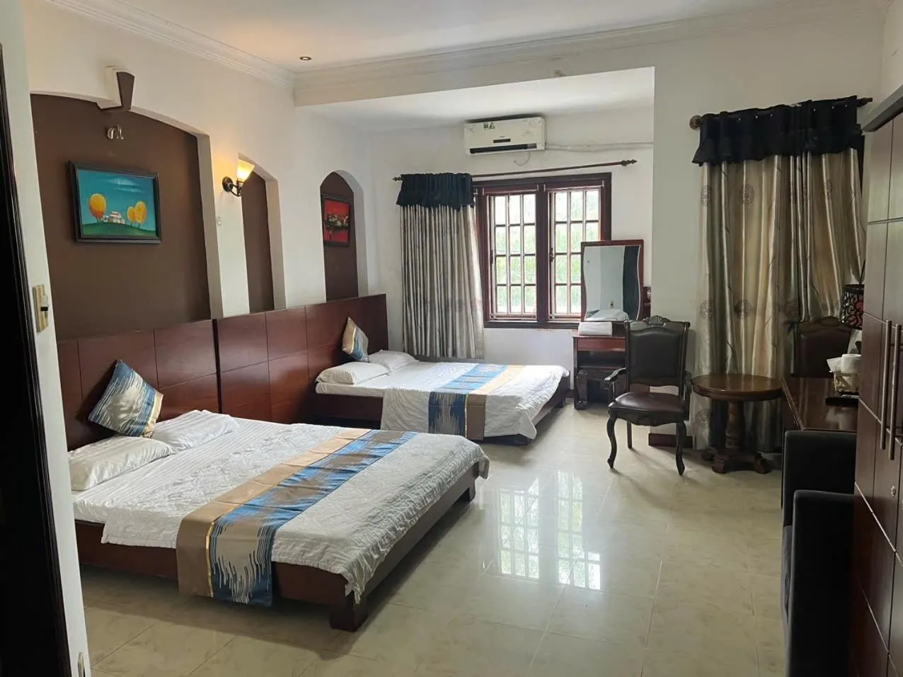Bed in Nhật Vân 1