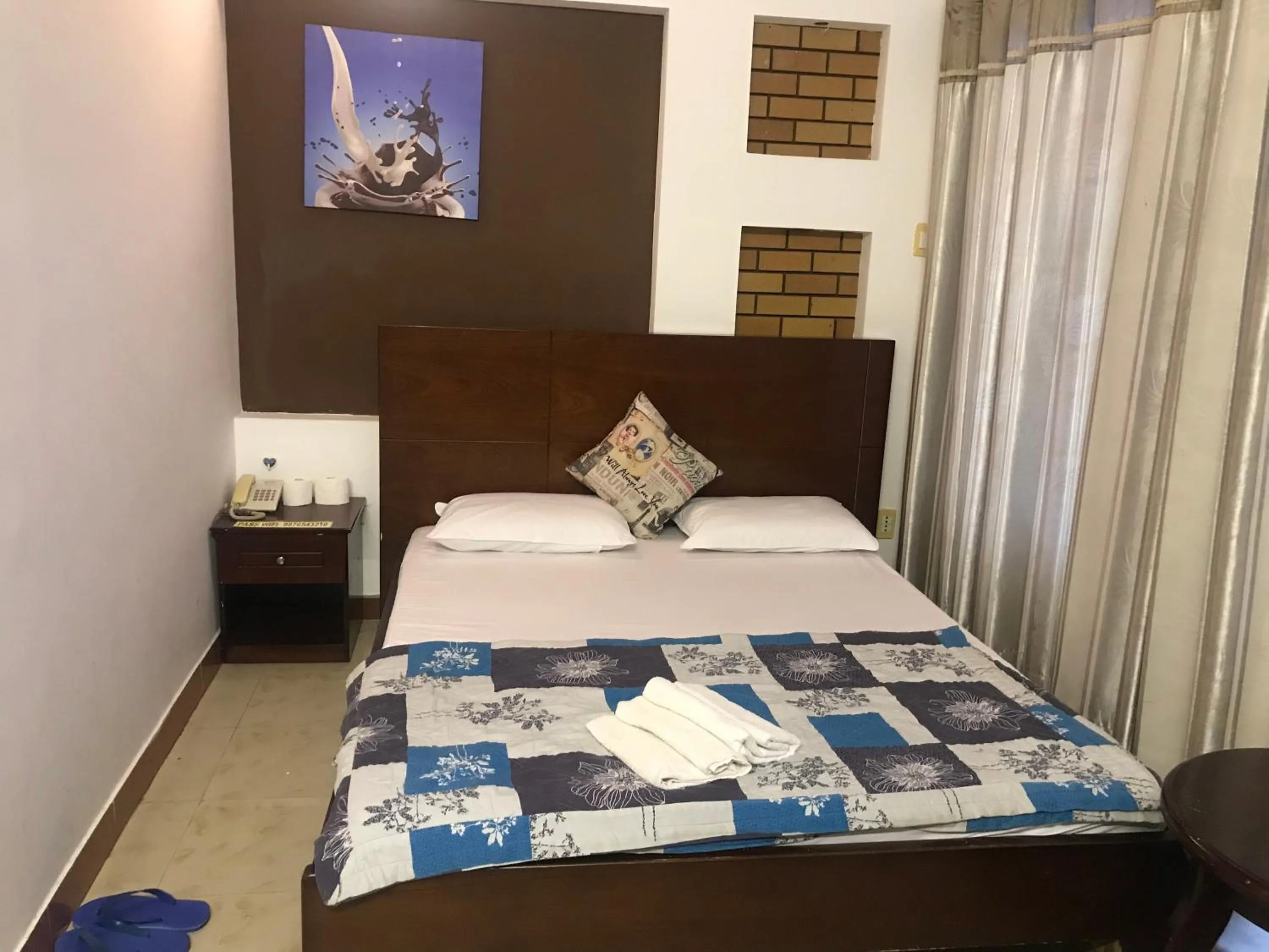 Bed in Nhật Vân 1