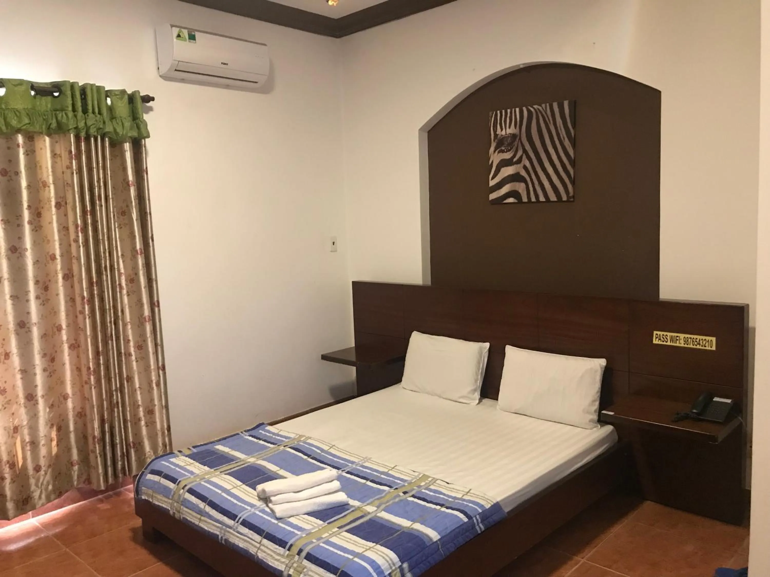 Bed in Nhật Vân 1
