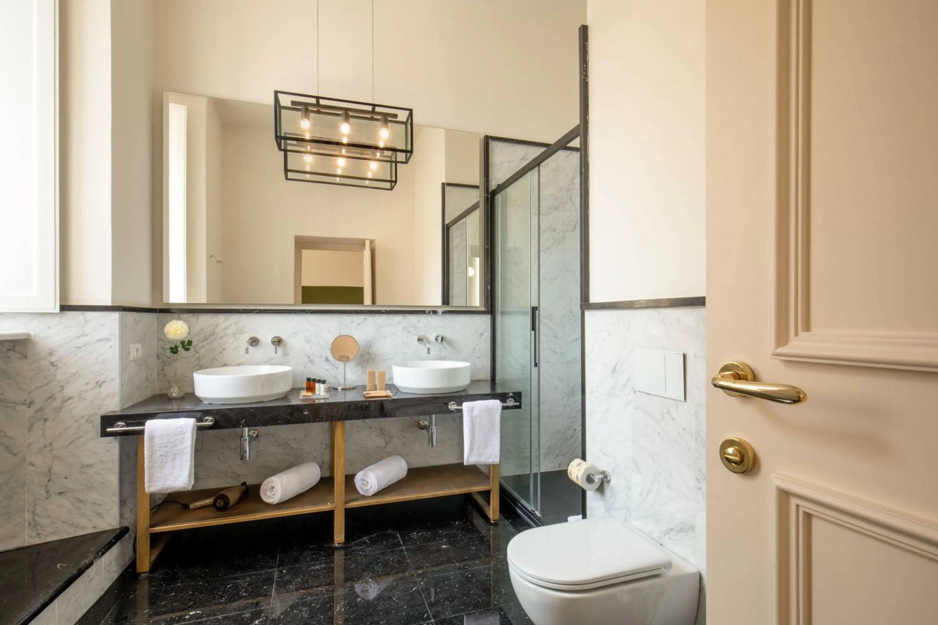 Bathroom in Spagna Luxury Rooms