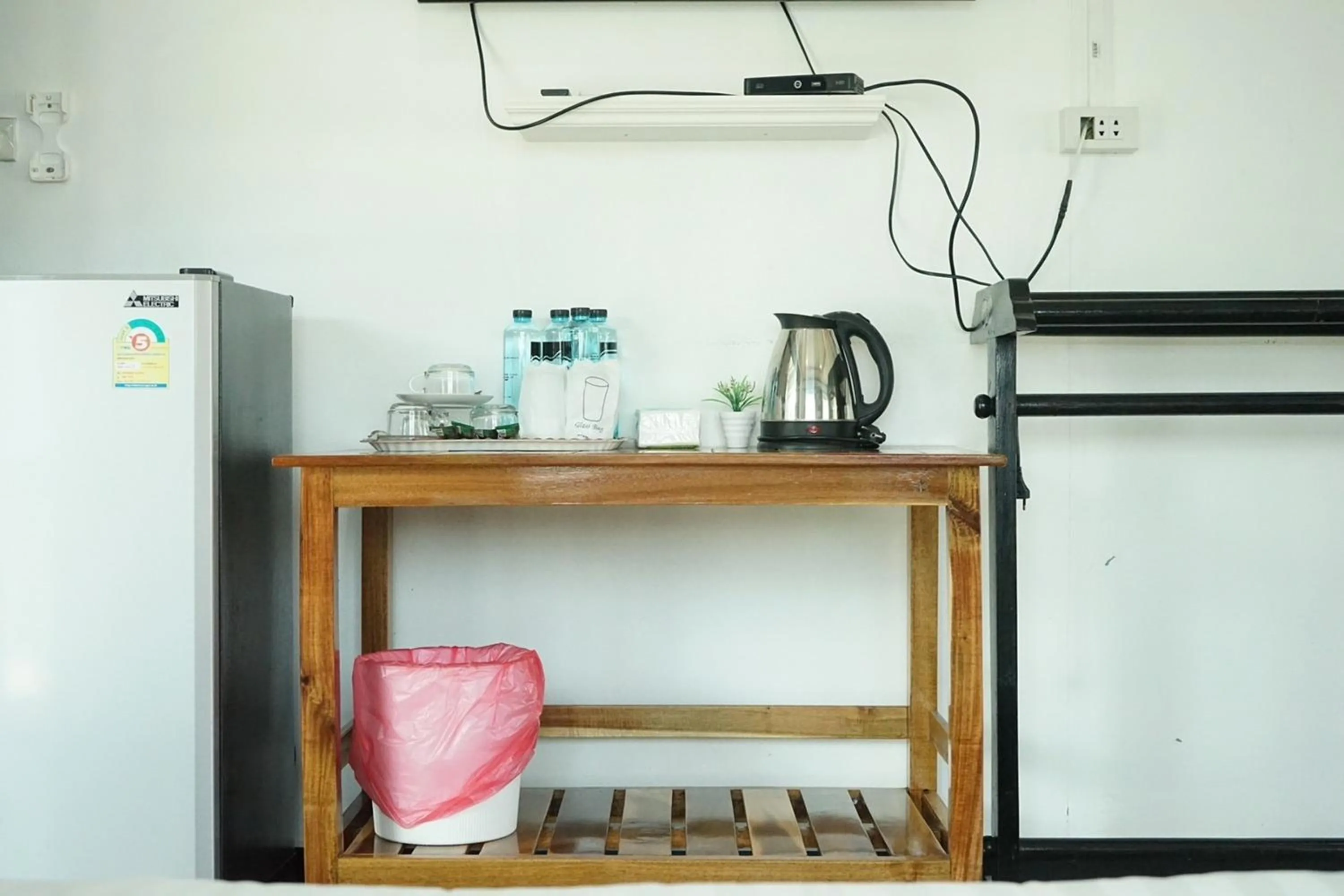 Coffee/tea facilities in Chaiyai River Front Hotel
