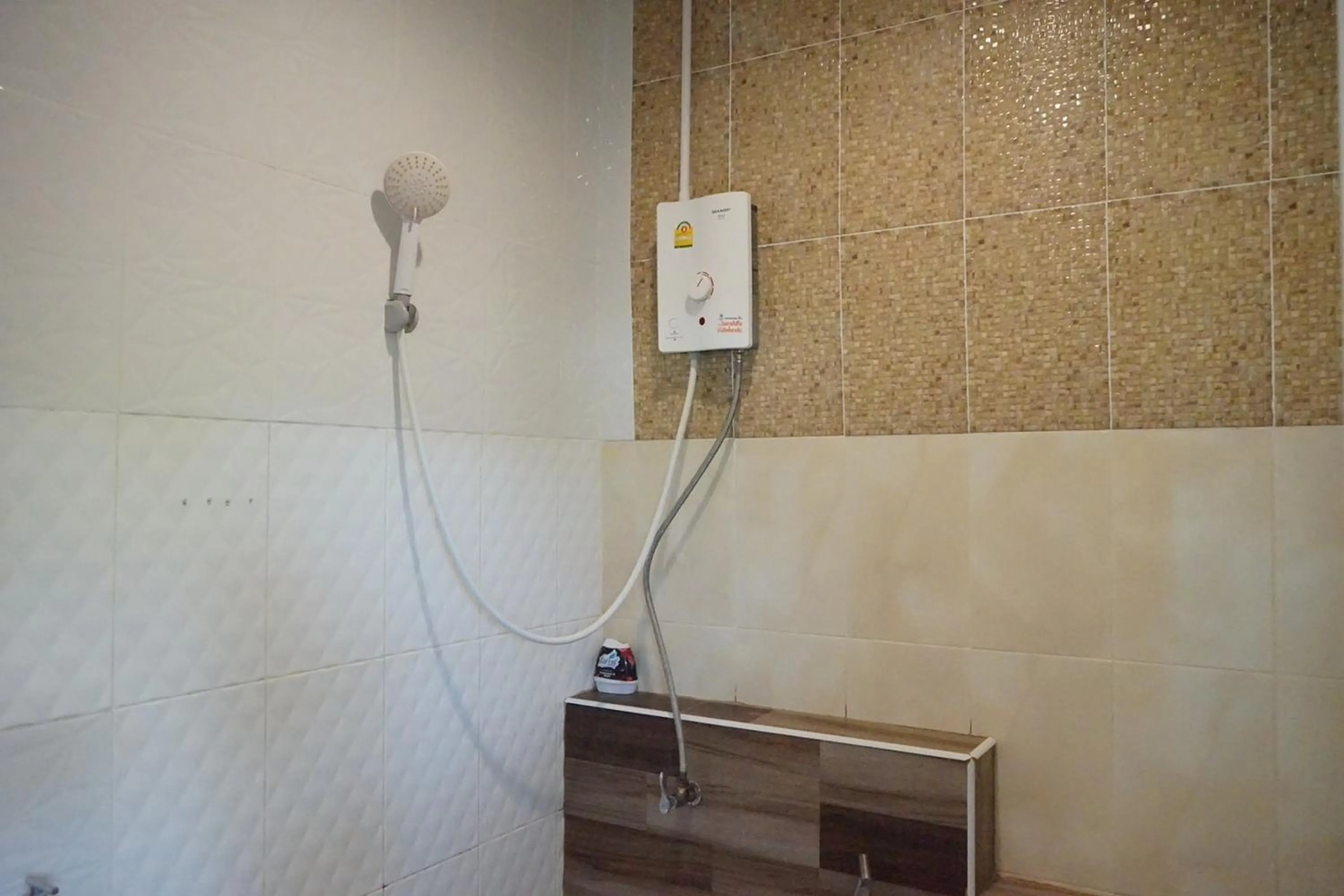 Bathroom in Chaiyai River Front Hotel