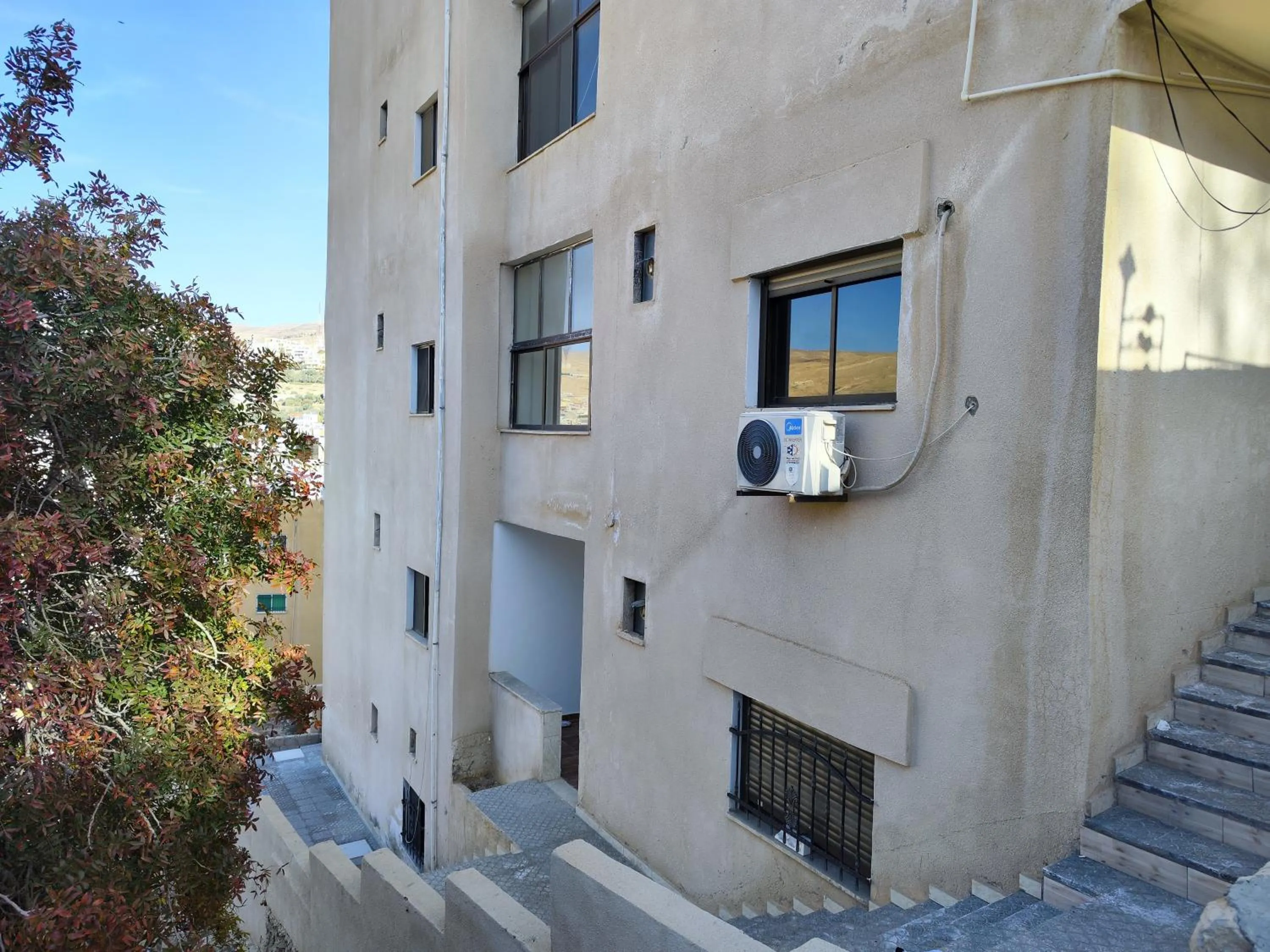 Property building in Rakan ApartHotel and Luxury Rooms