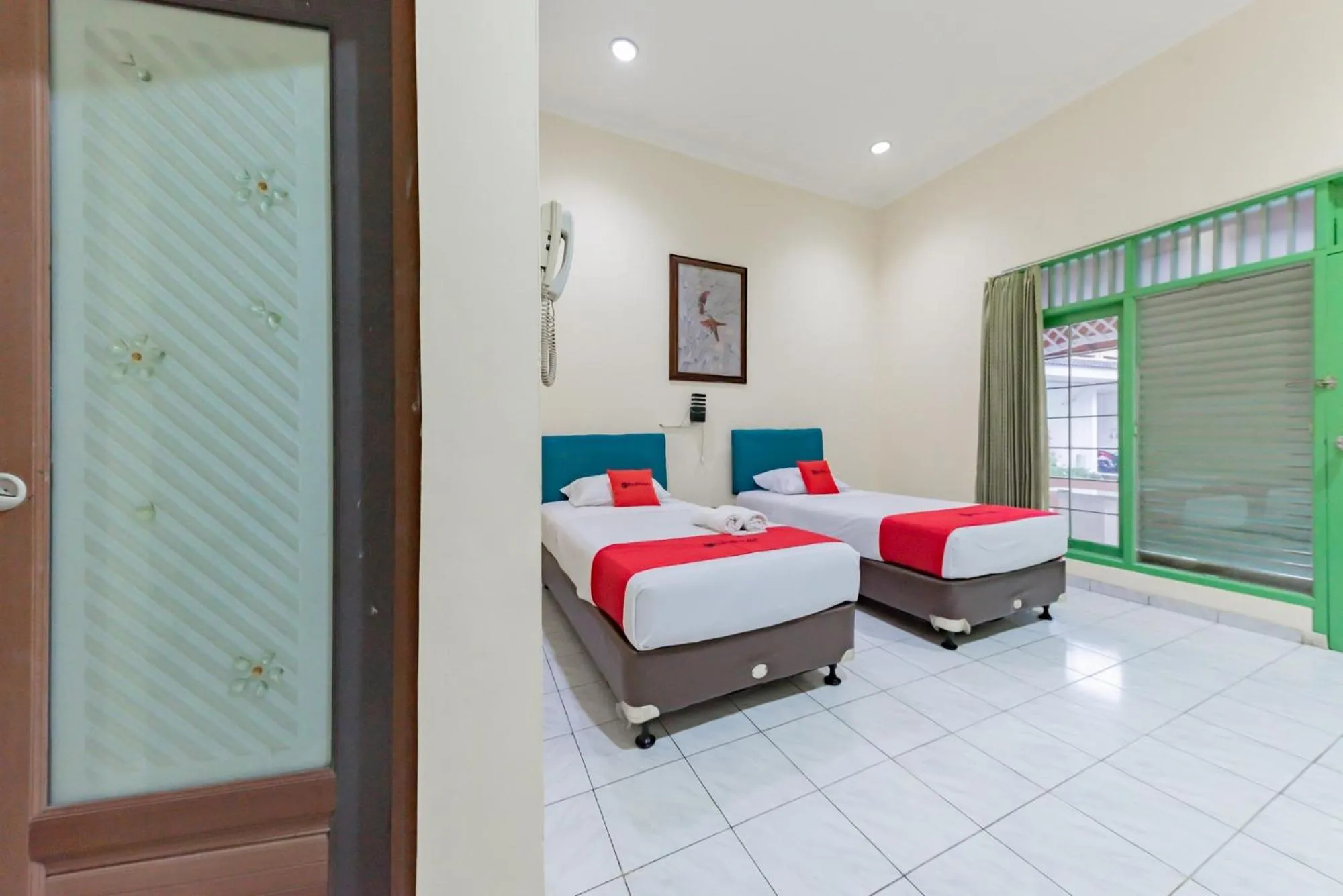 Bed in RedDoorz @ Jalan R.E. Martadinata Sukabumi