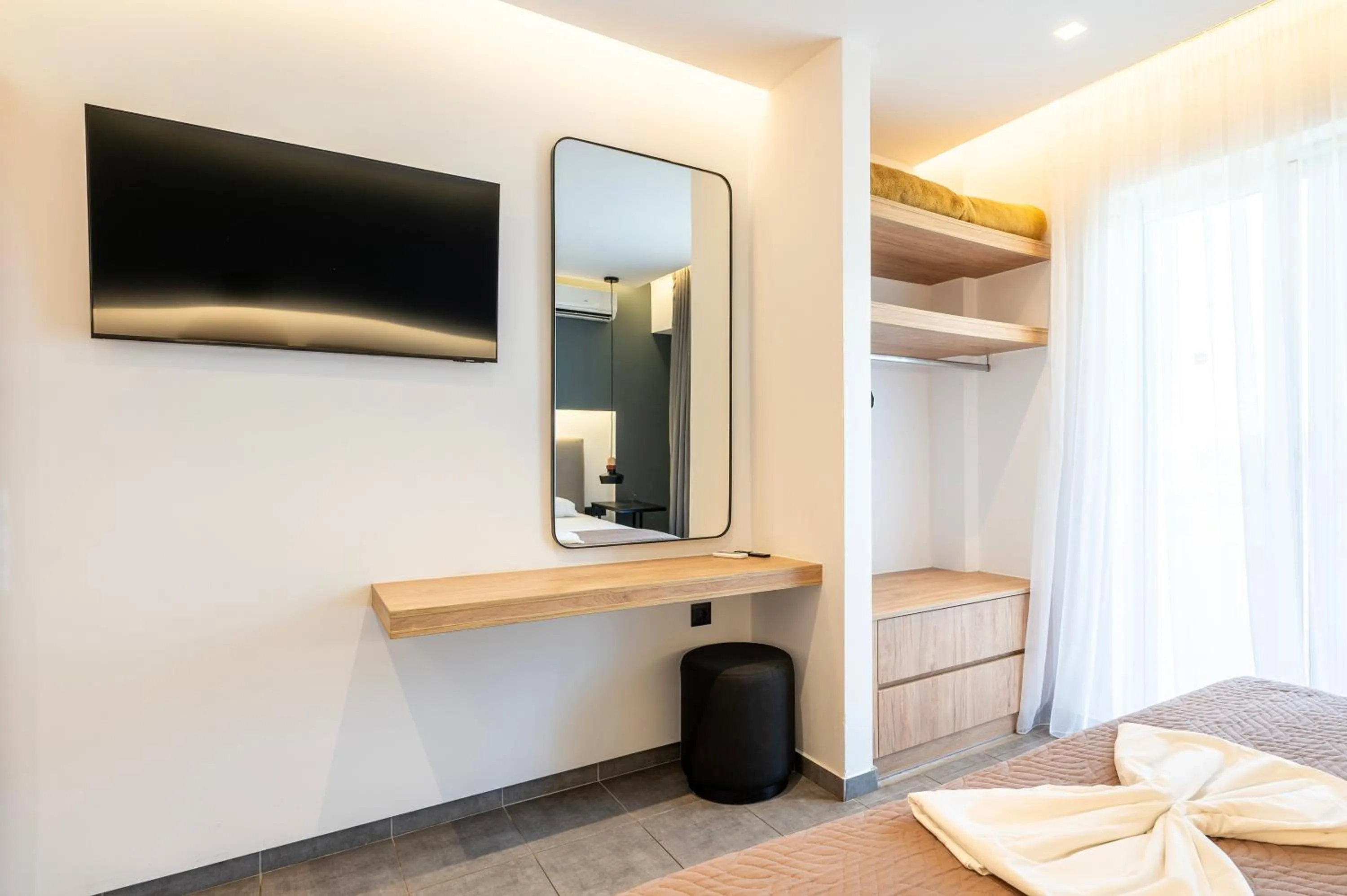 TV and multimedia, Bed in Cirillo Family Hotel-Christinas Studios