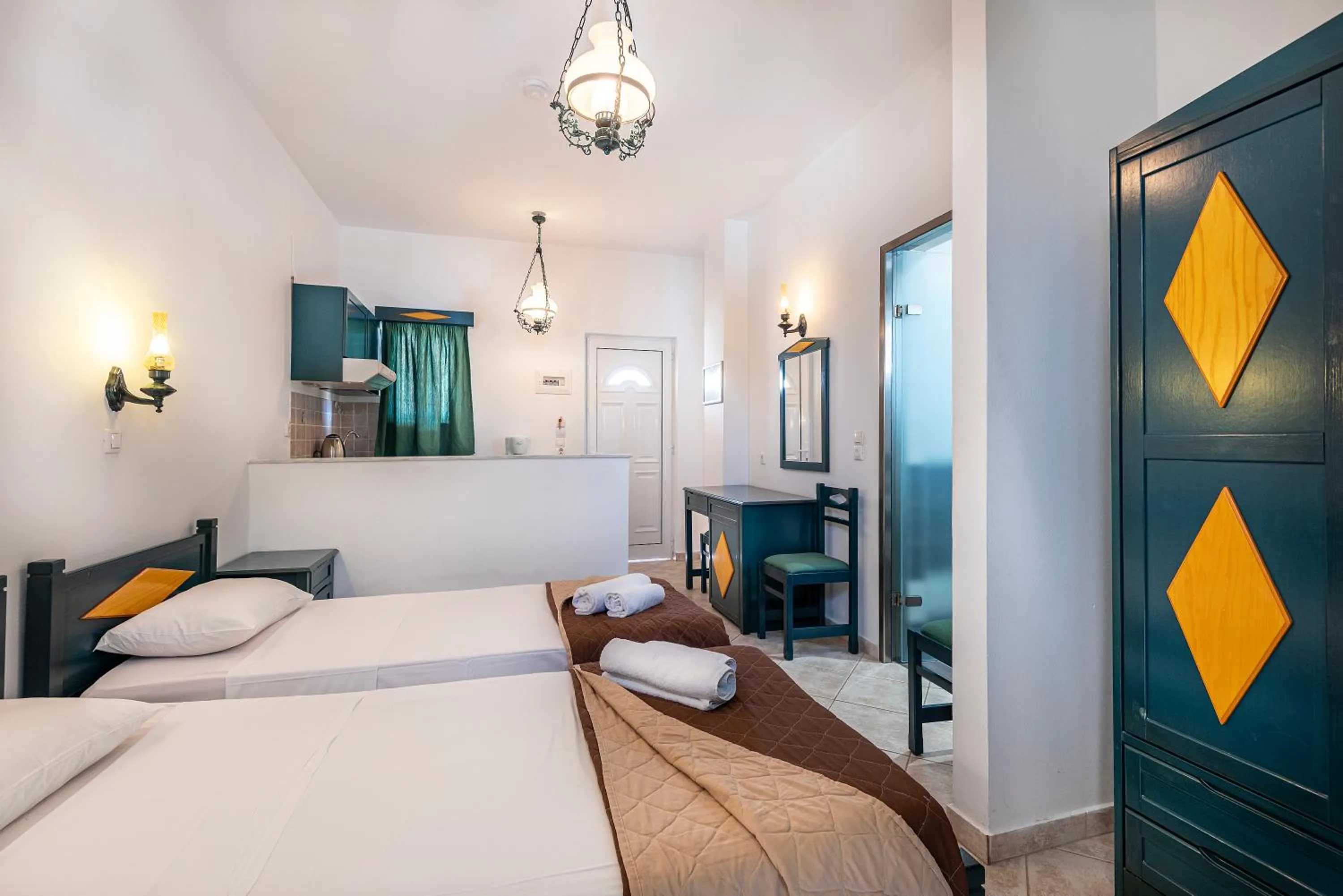 Photo of the whole room, Bed in Cirillo Family Hotel-Christinas Studios