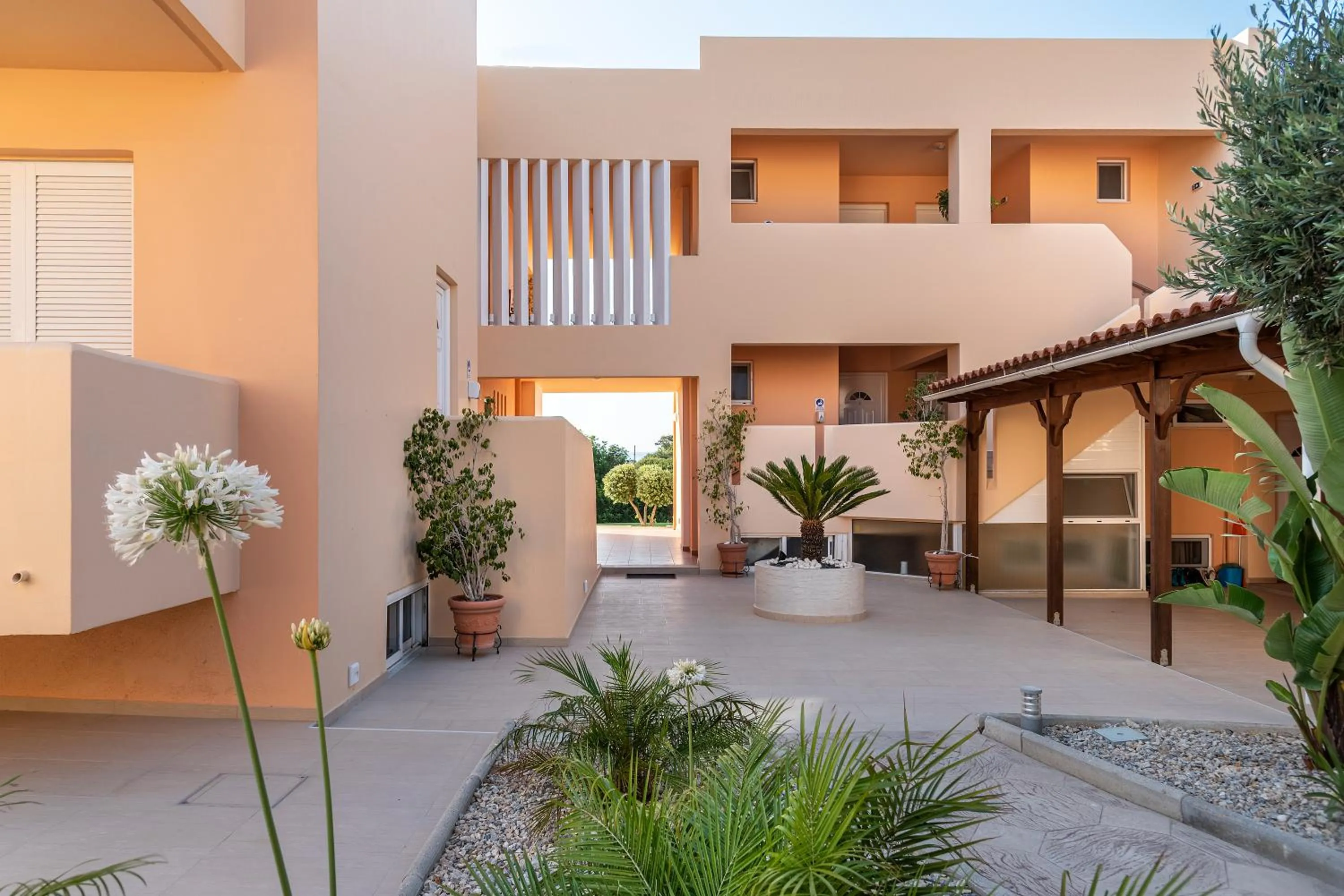 Property building in Cirillo Family Hotel-Christinas Studios