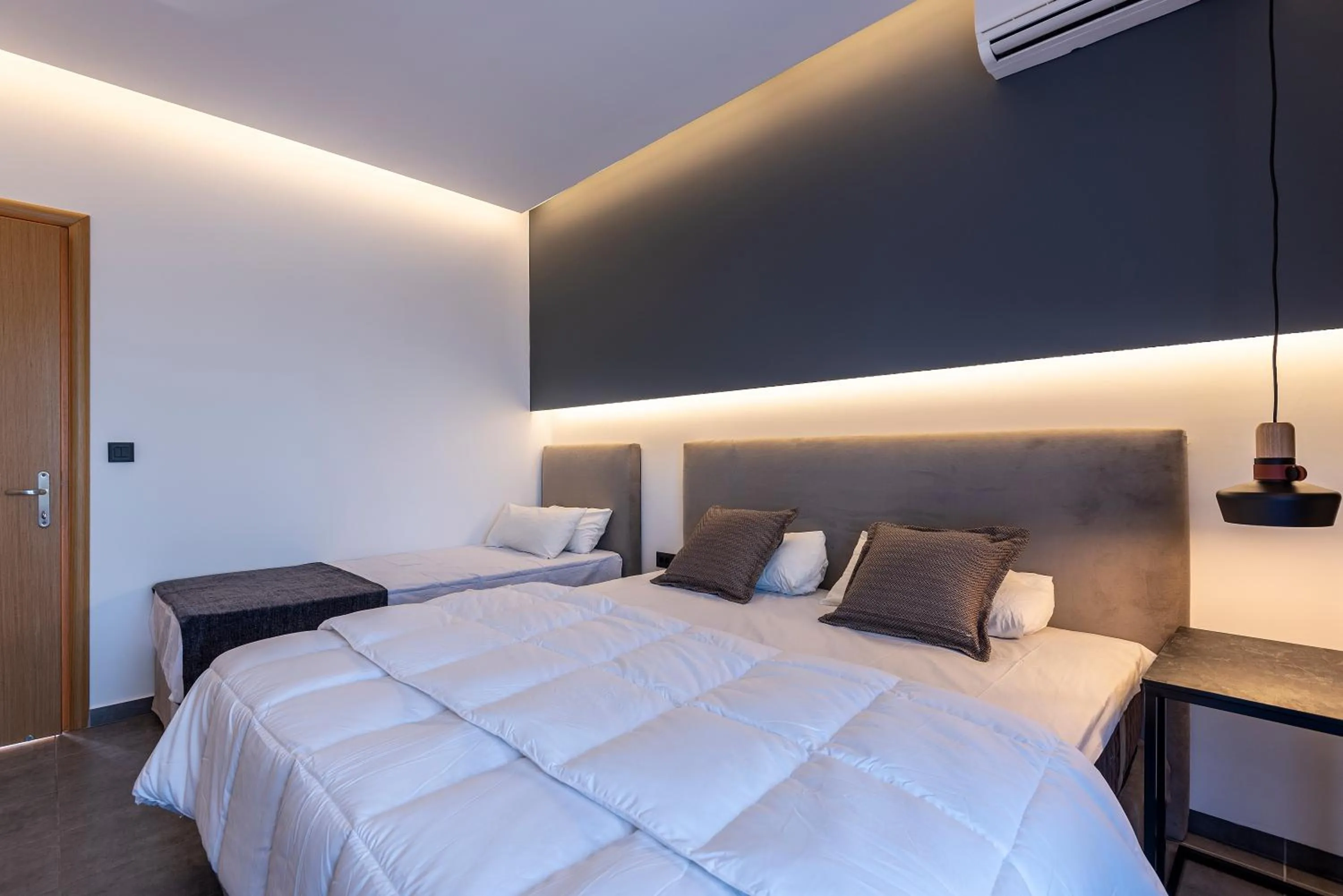 Photo of the whole room, Bed in Cirillo Family Hotel-Christinas Studios