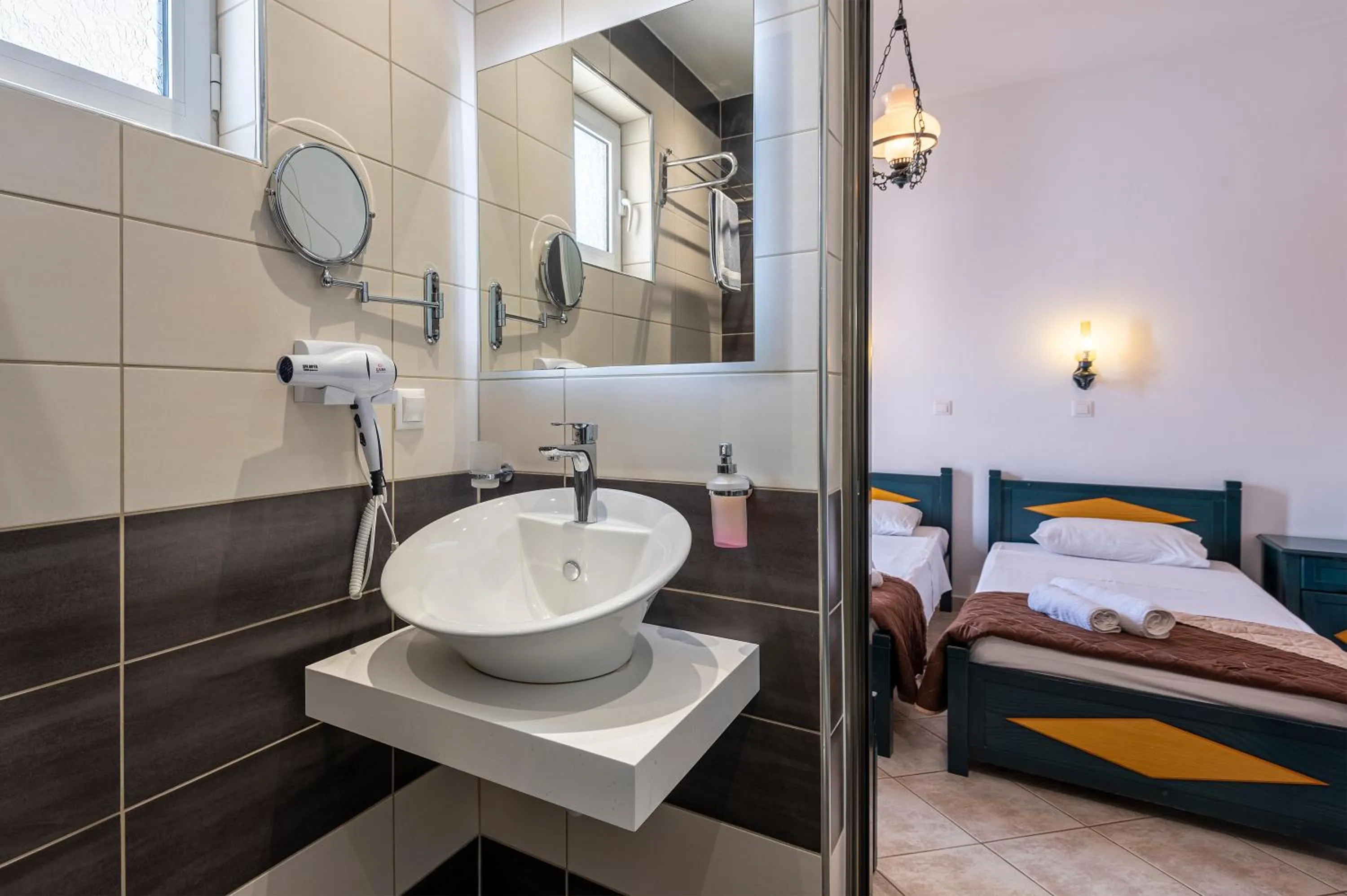 Bathroom, Bed in Cirillo Family Hotel-Christinas Studios