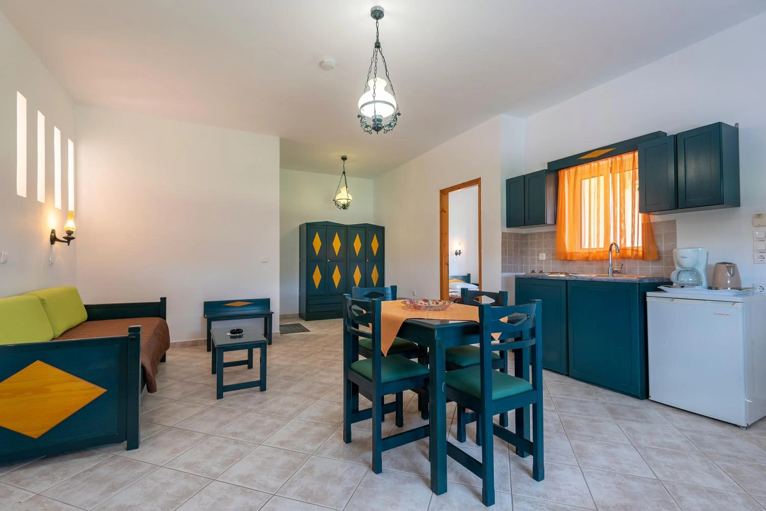 Kitchen or kitchenette in Cirillo Family Hotel-Christinas Studios