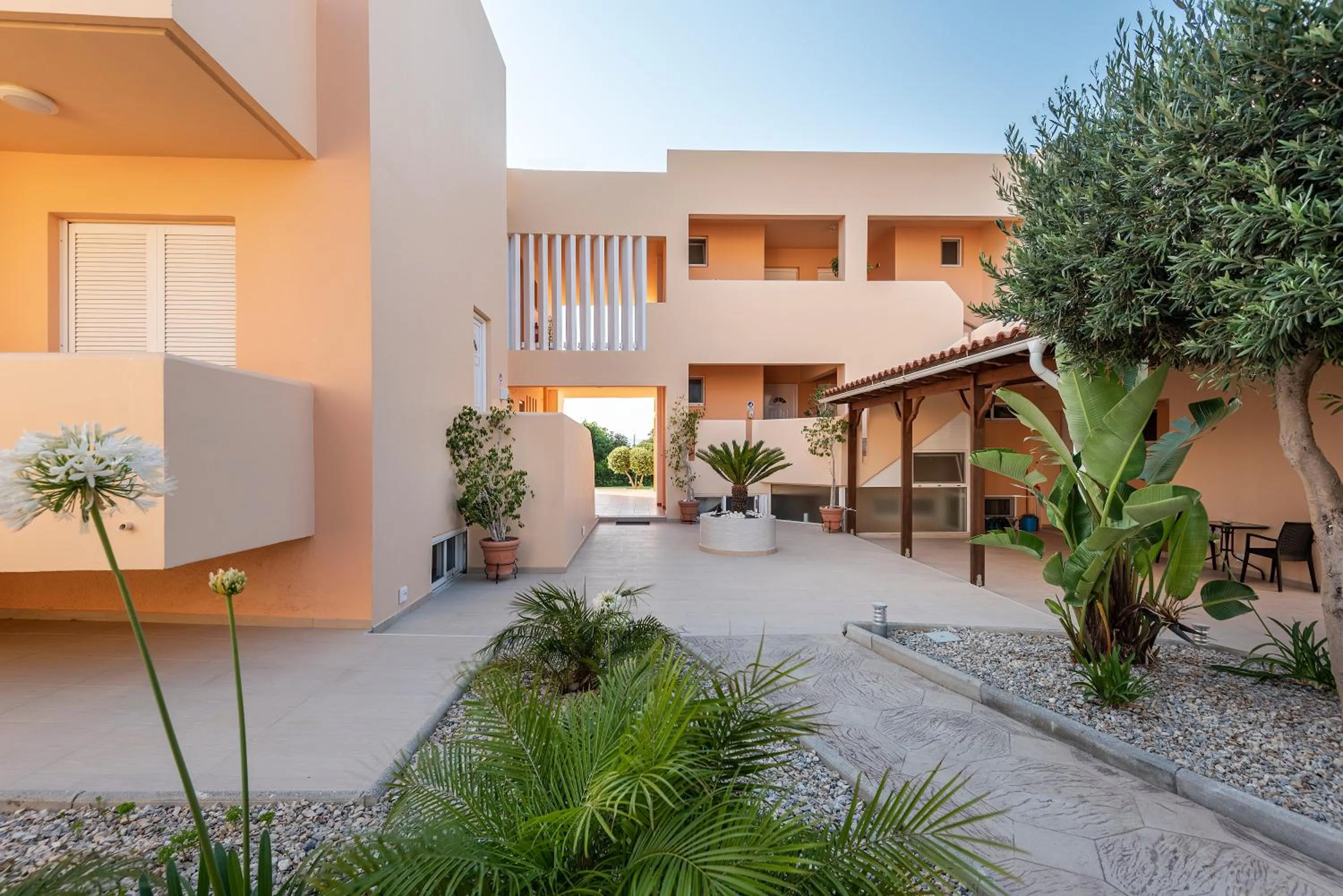 Property building in Cirillo Family Hotel-Christinas Studios