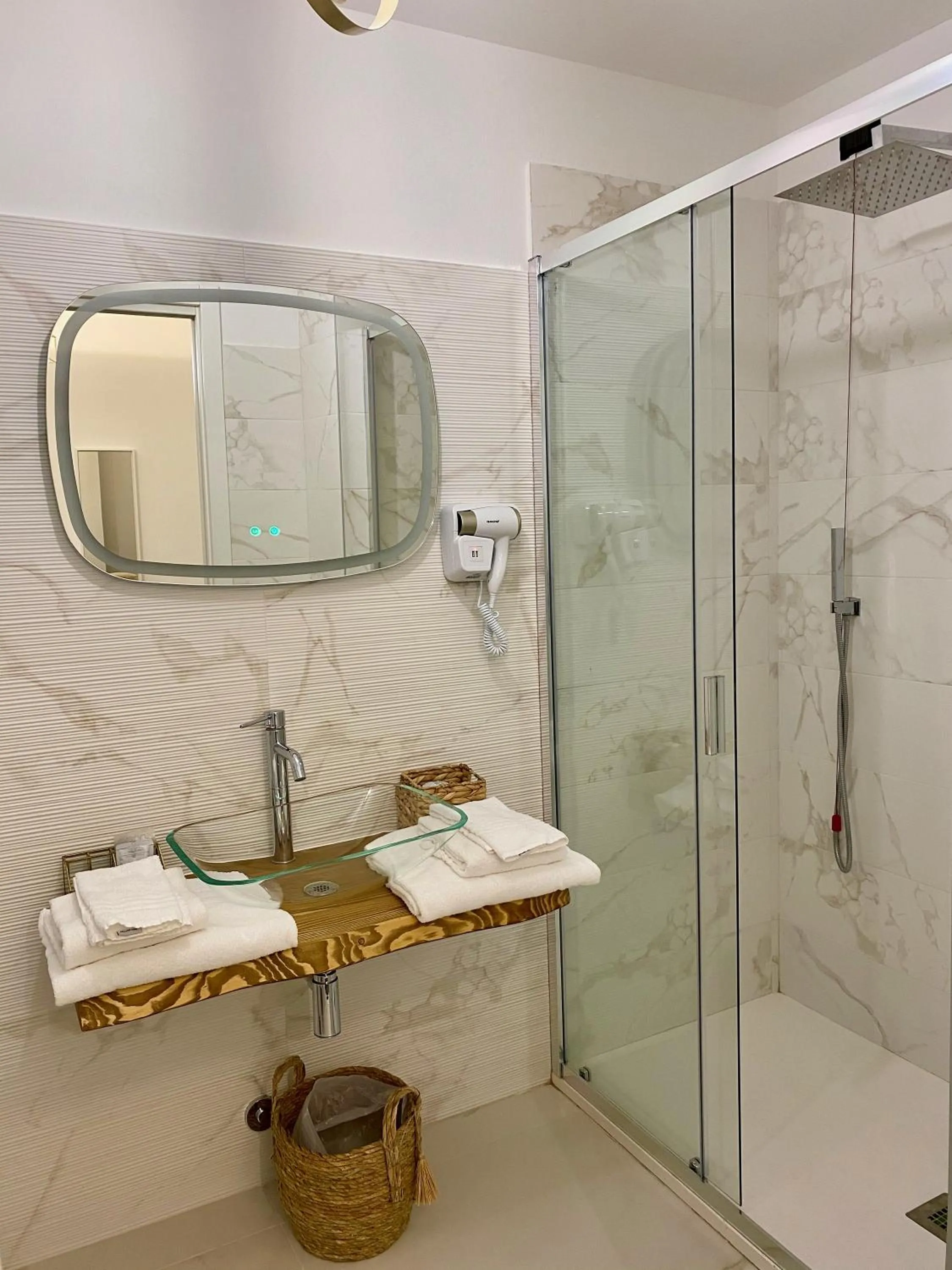 Bathroom in Gatto Bianco Le Mura