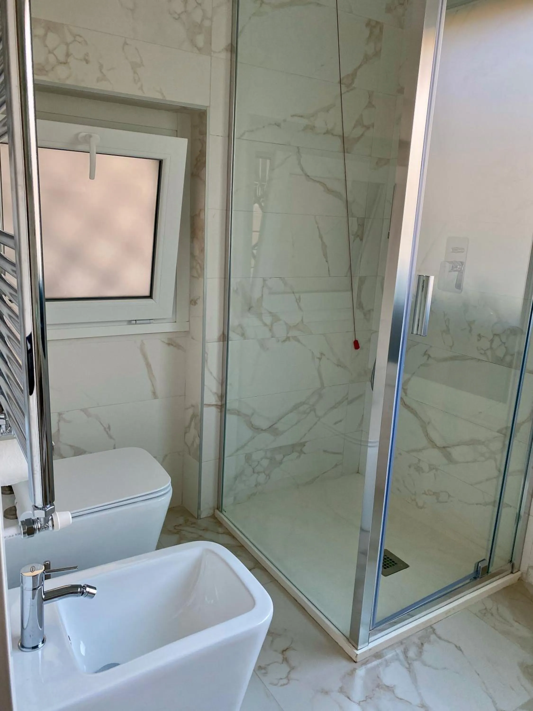 Bathroom in Gatto Bianco Le Mura