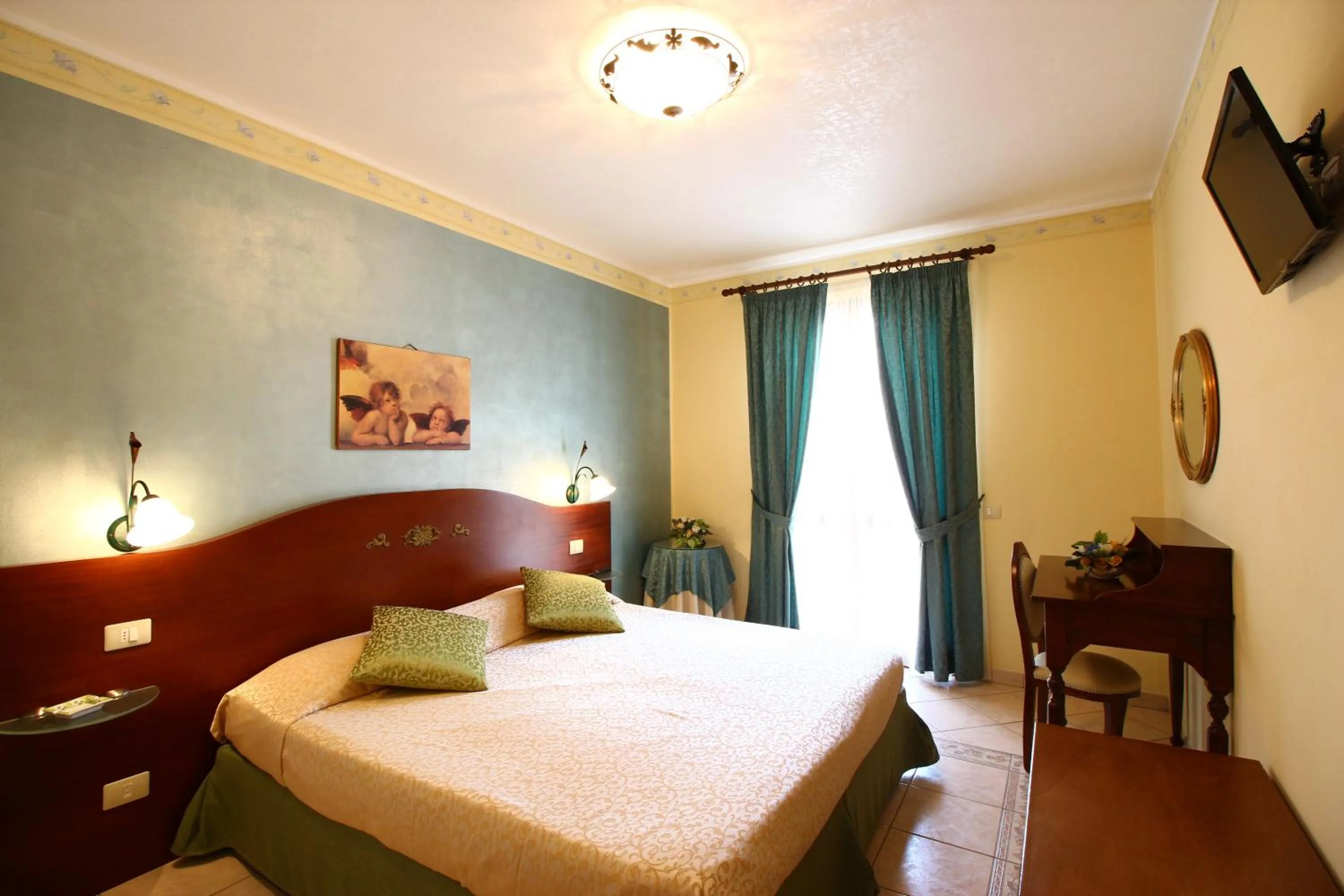 Photo of the whole room, Bed in Gran Residence Marisa