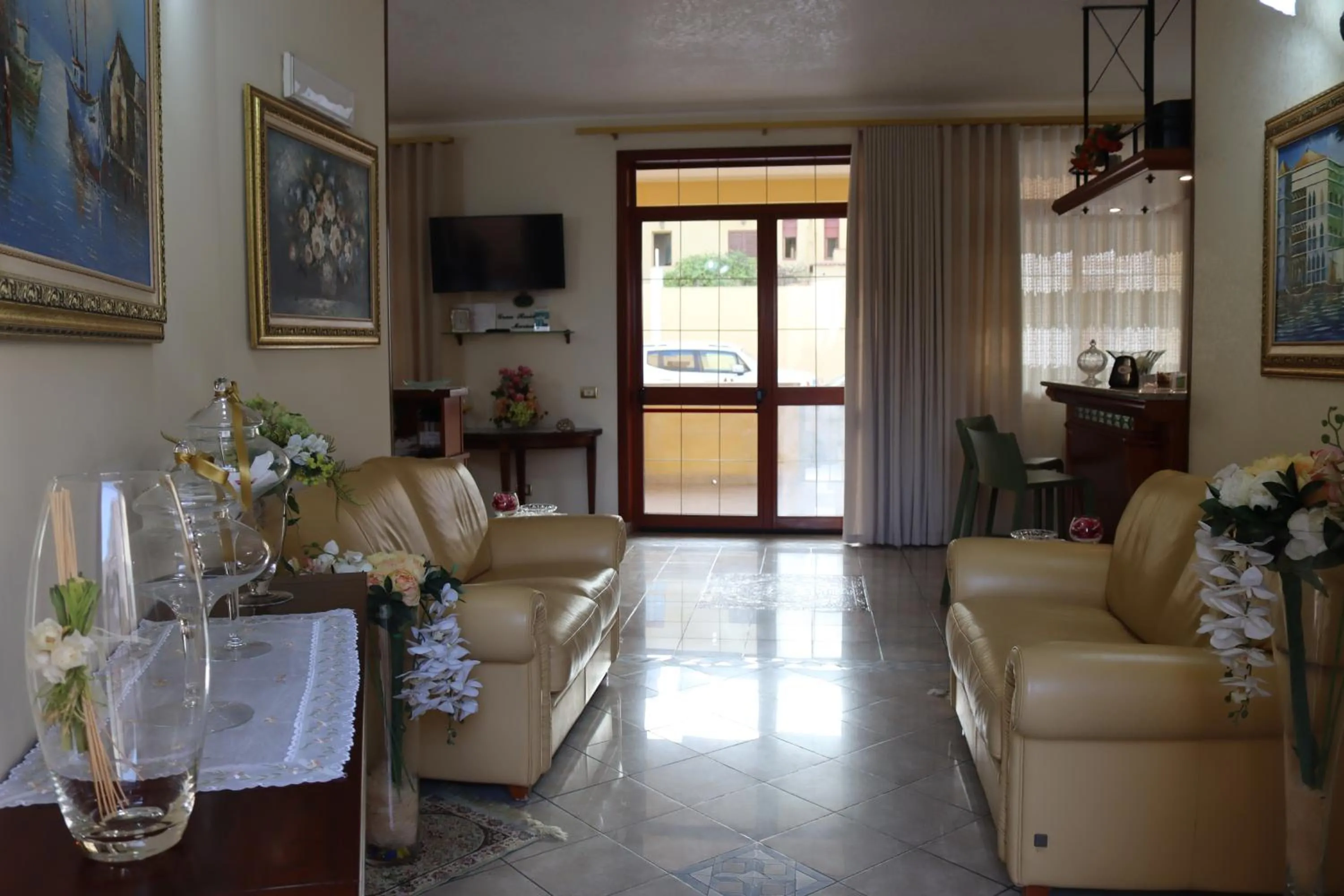Lobby or reception in Gran Residence Marisa