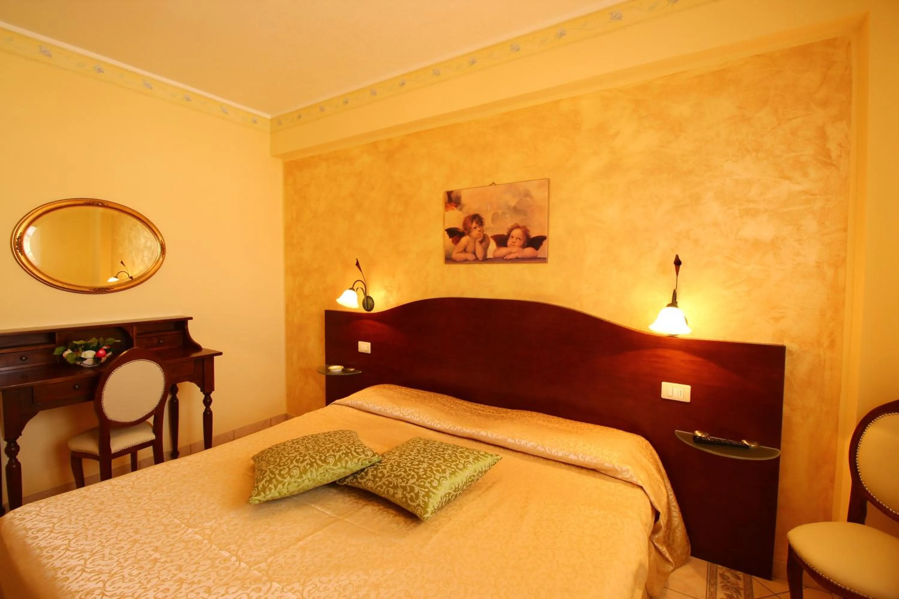 Photo of the whole room, Bed in Gran Residence Marisa