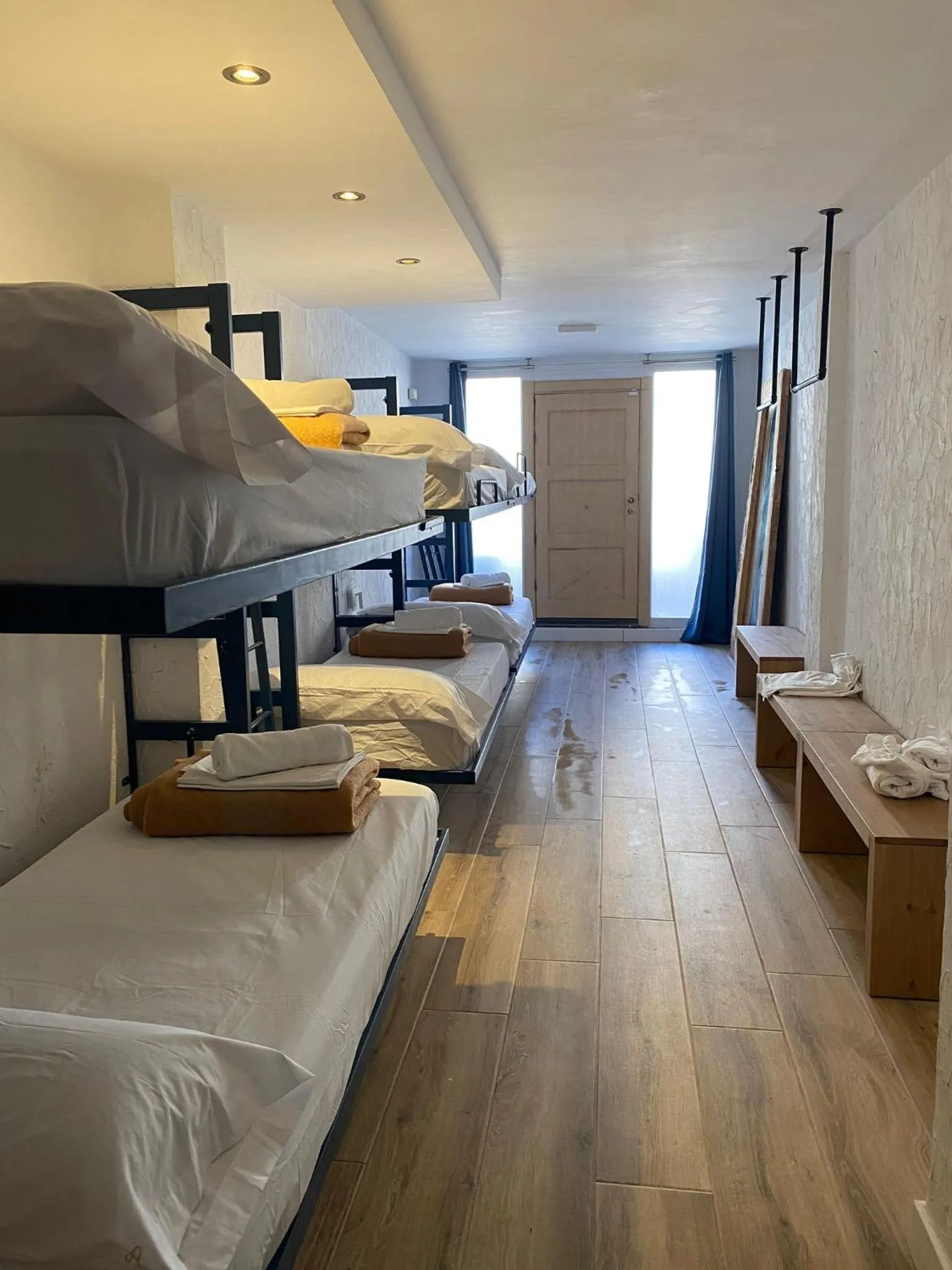 bunk bed, Bed in Y Hostel - Albergue Juvenil