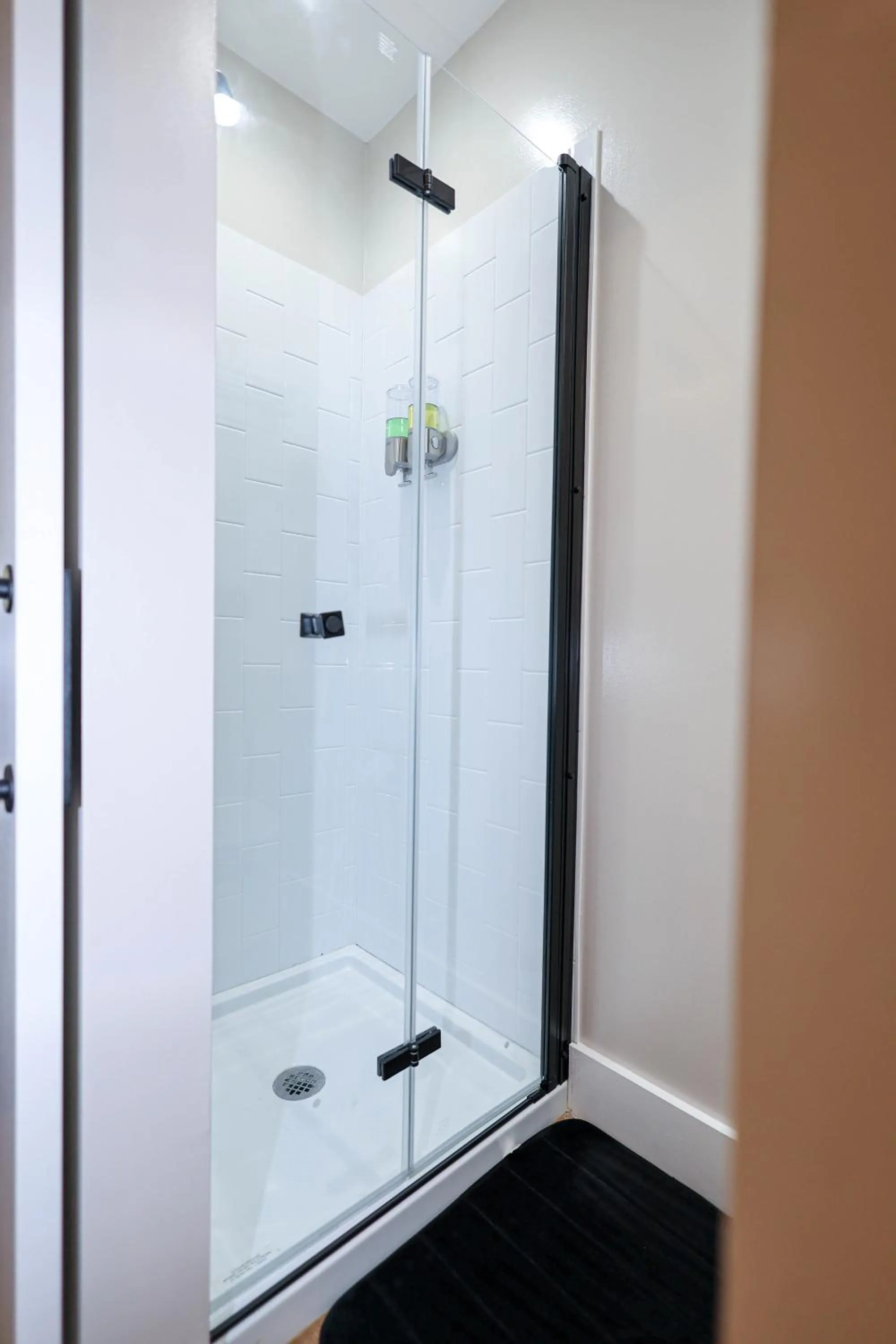 Shower in San Remo Hotel