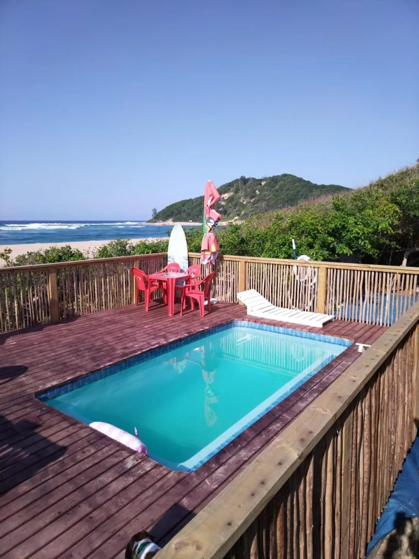 Swimming pool in Underwater Explorer
