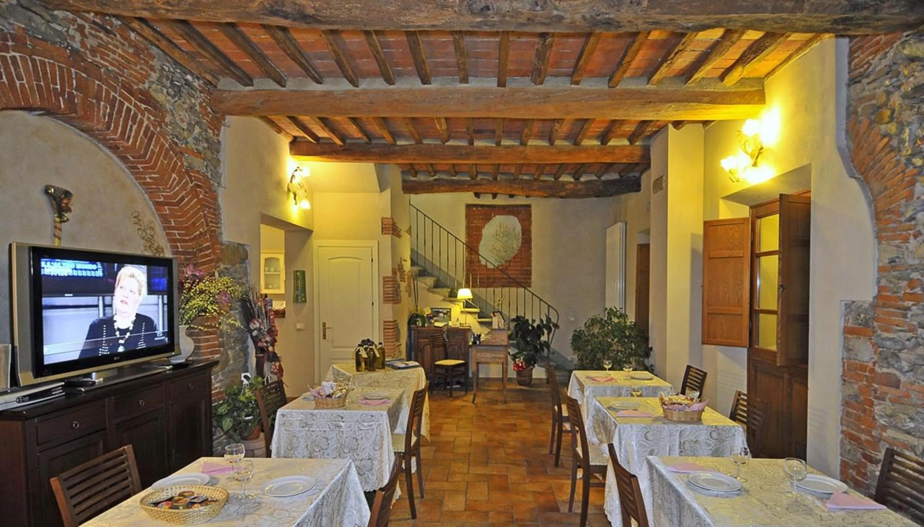 Restaurant/places to eat in Le Ginestre B & B