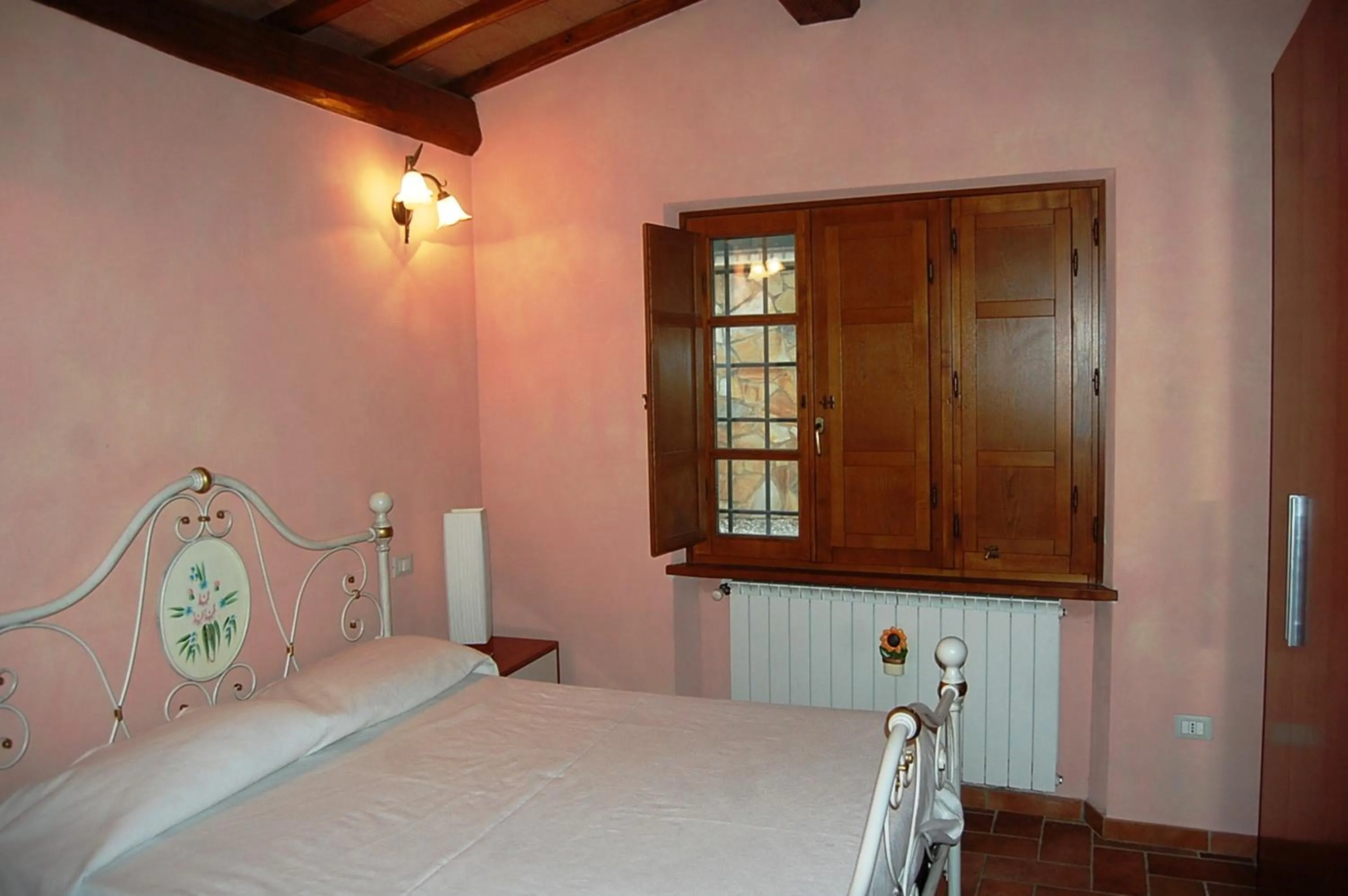 Photo of the whole room, Bed in Le Ginestre B & B